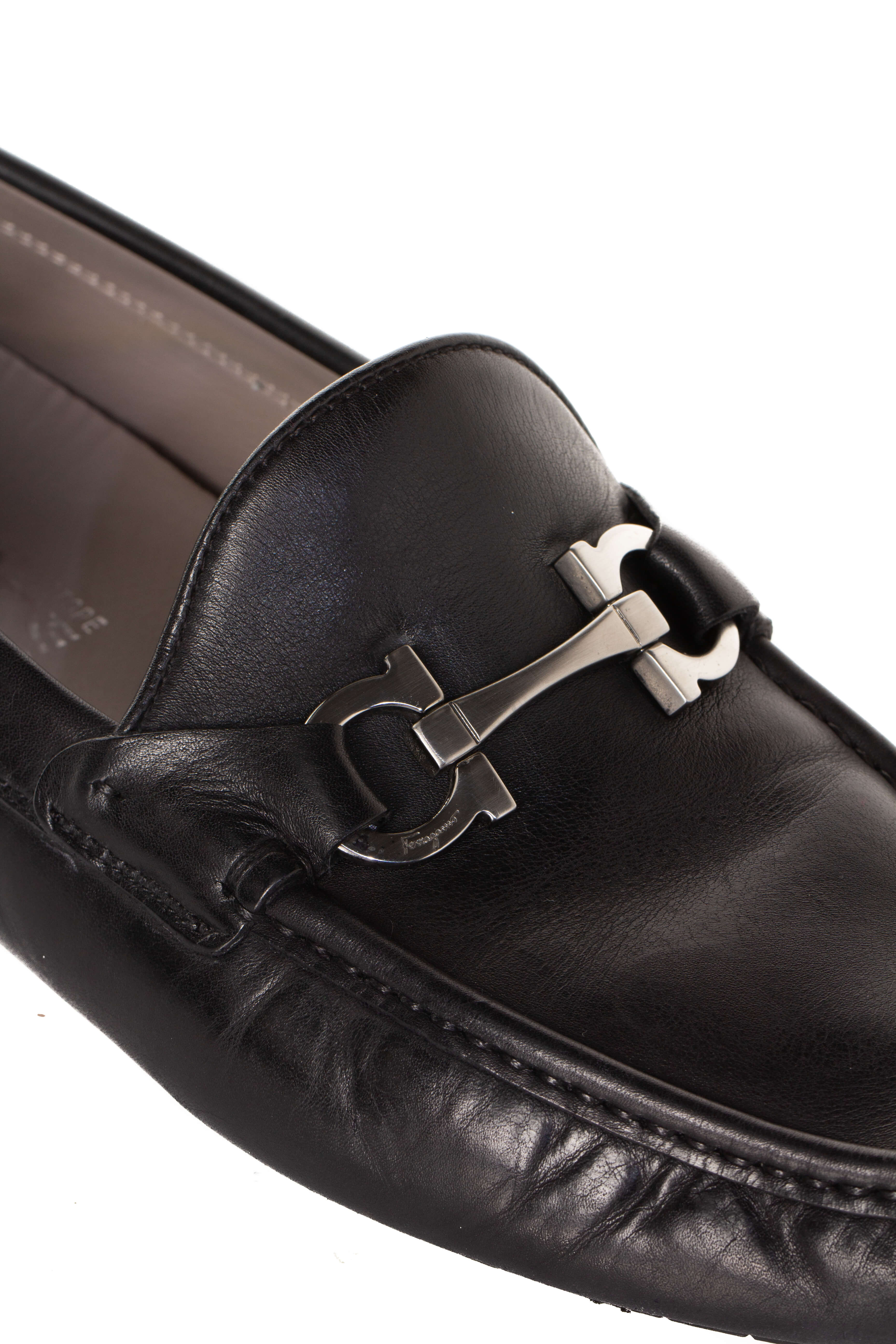 Salvatore Ferragamo, Talla 10