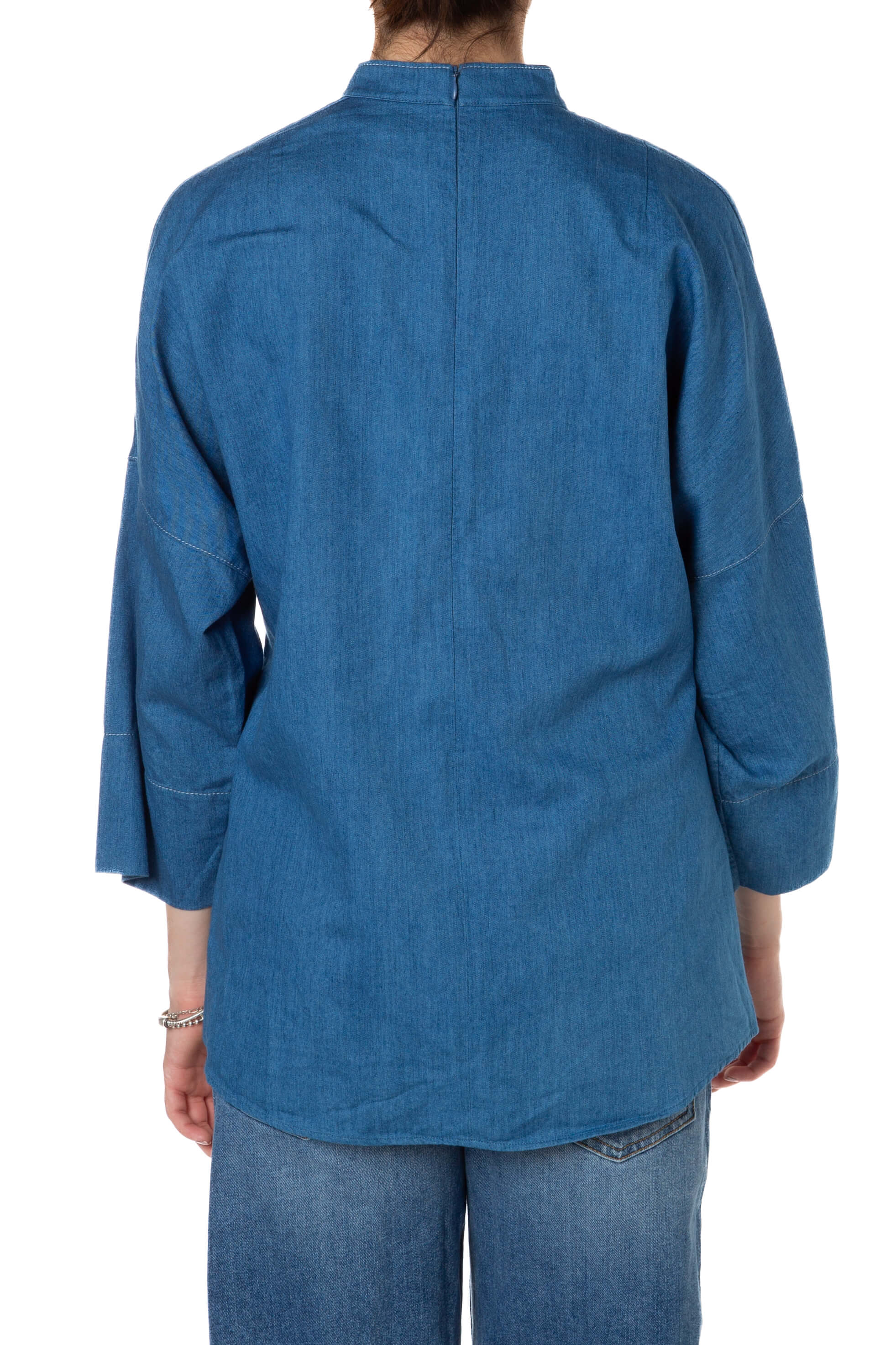 Akris Punto, Talla 8