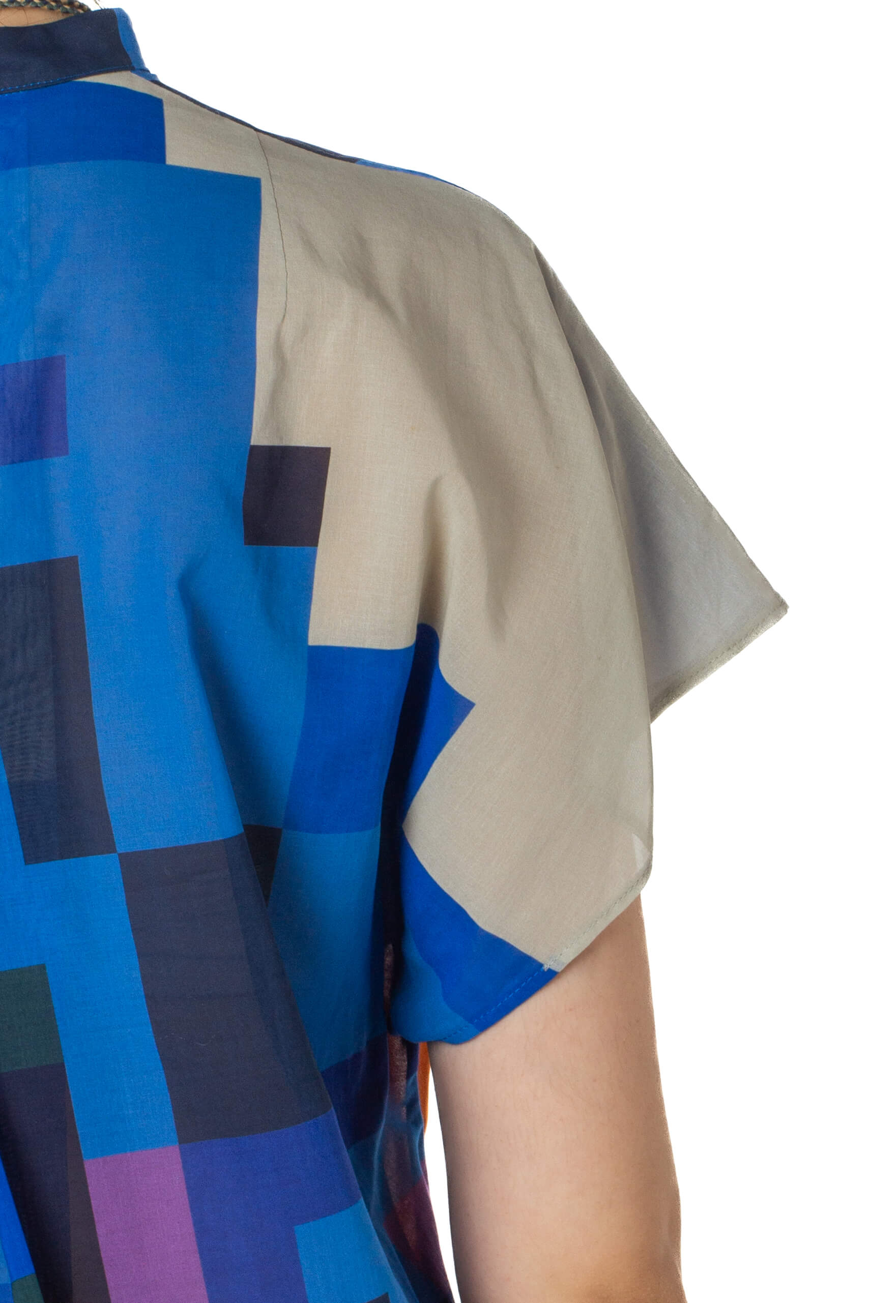 Akris Punto, Talla 8