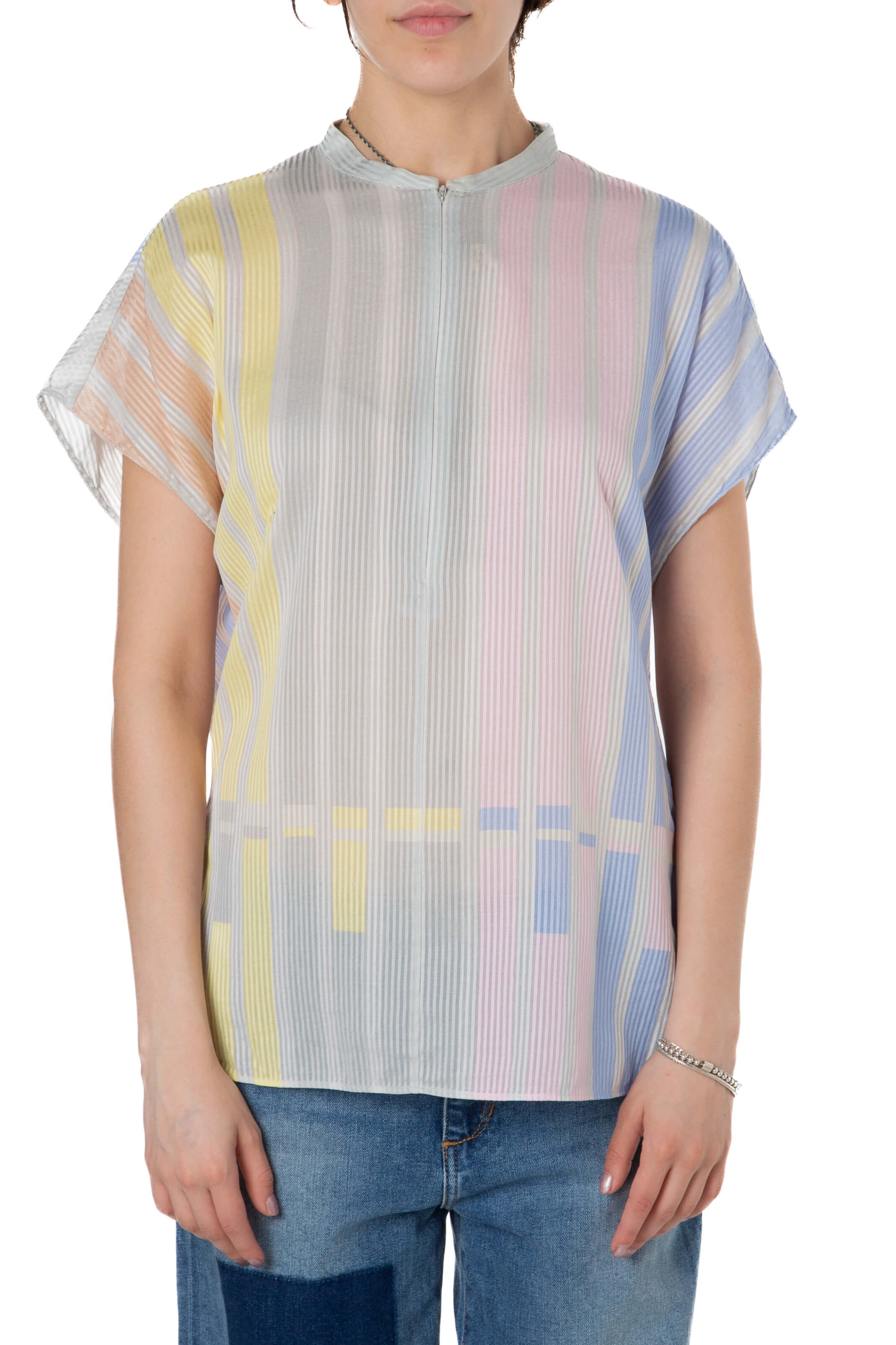 Akris Punto, Talla 10