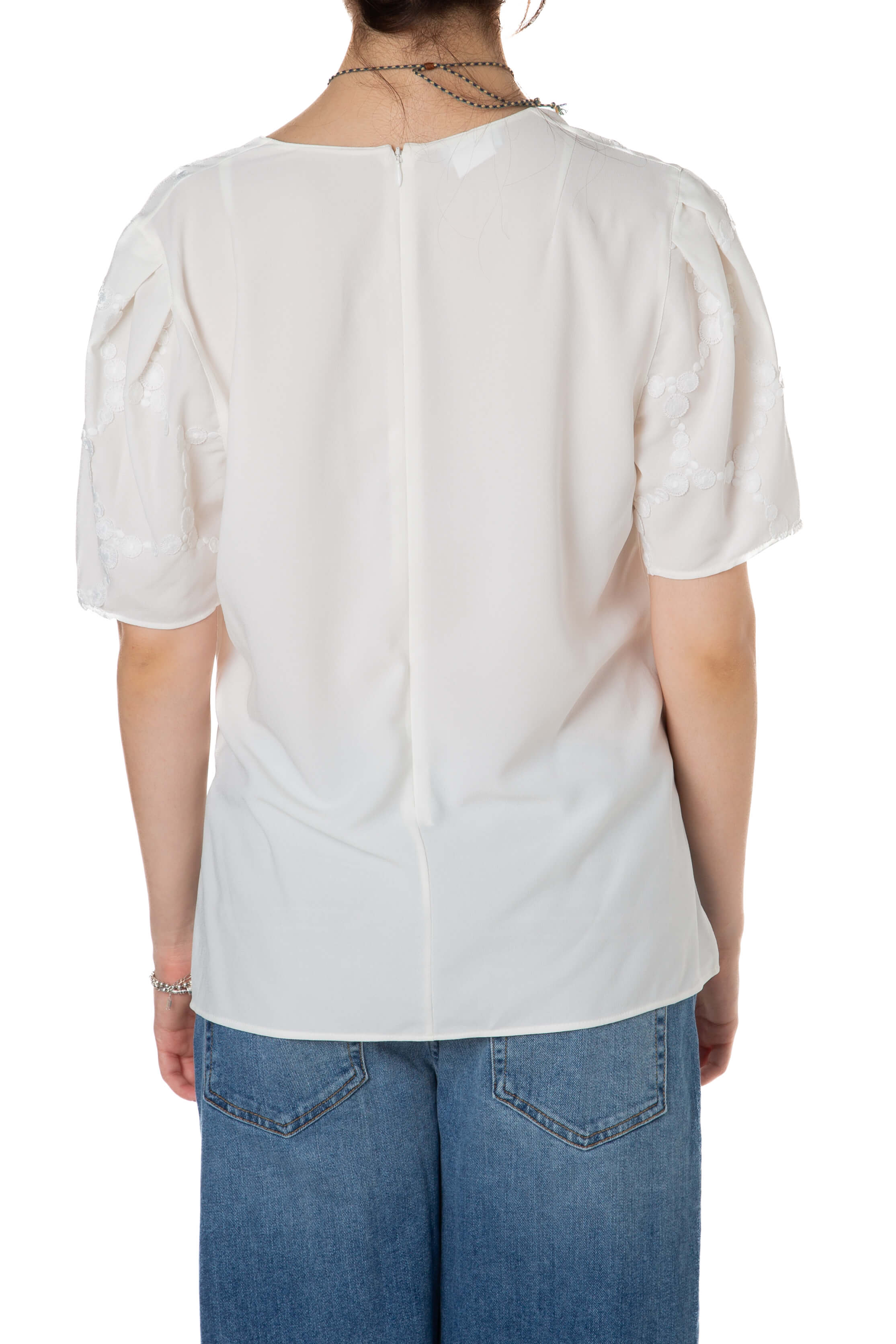 Akris Punto, Talla 8