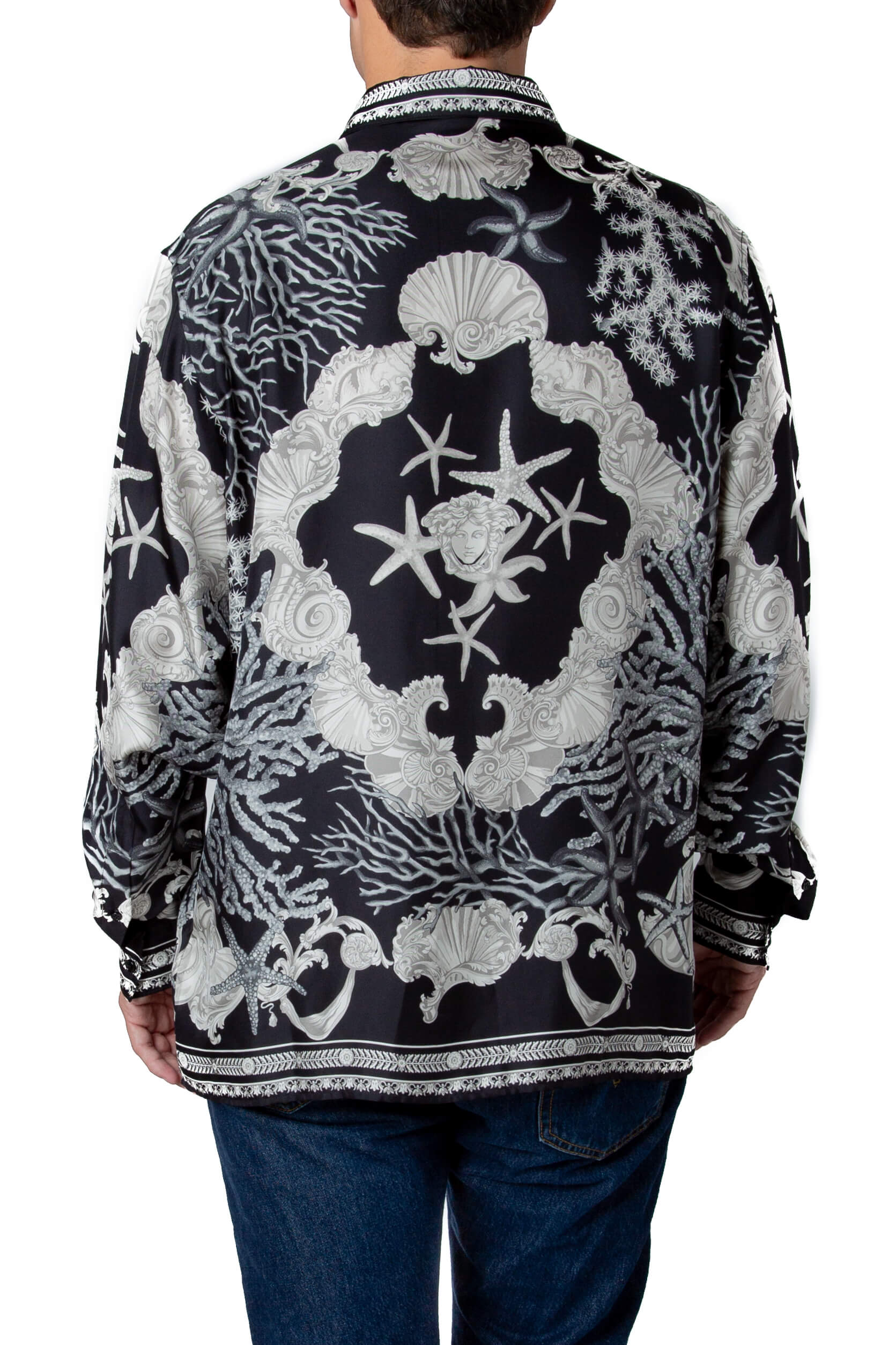 Versace, Talla L