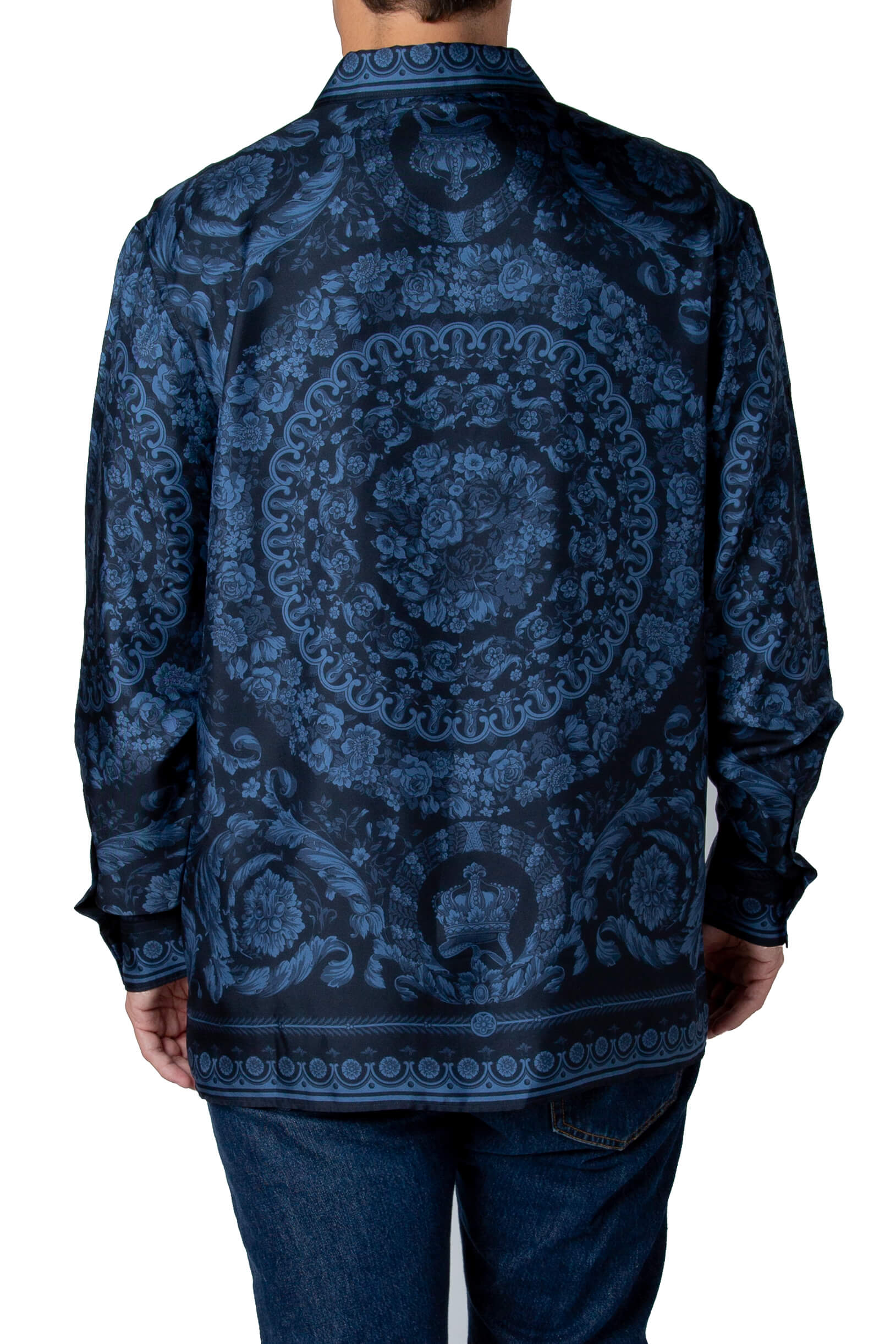 Versace, Talla L