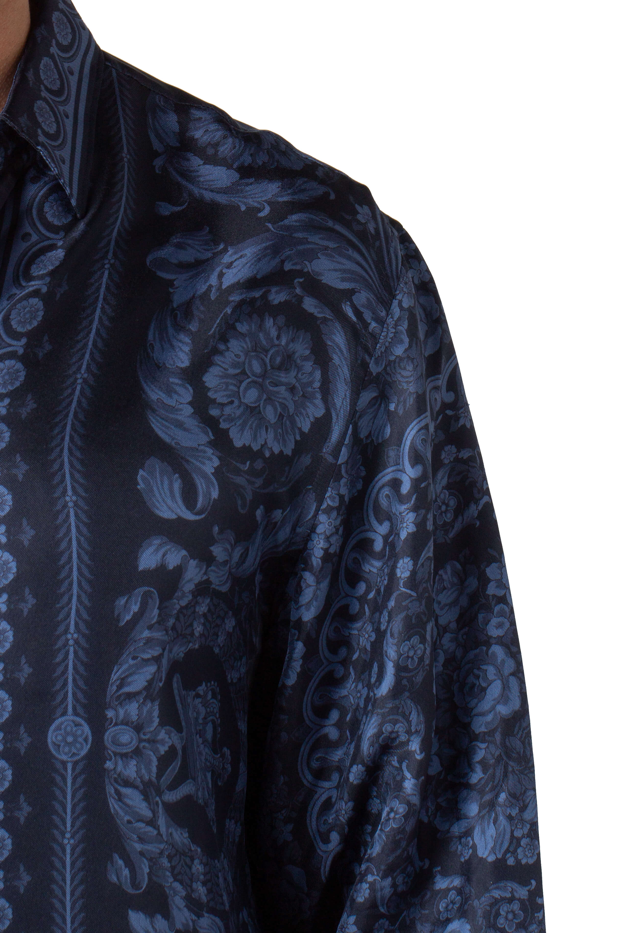 Versace, Talla L