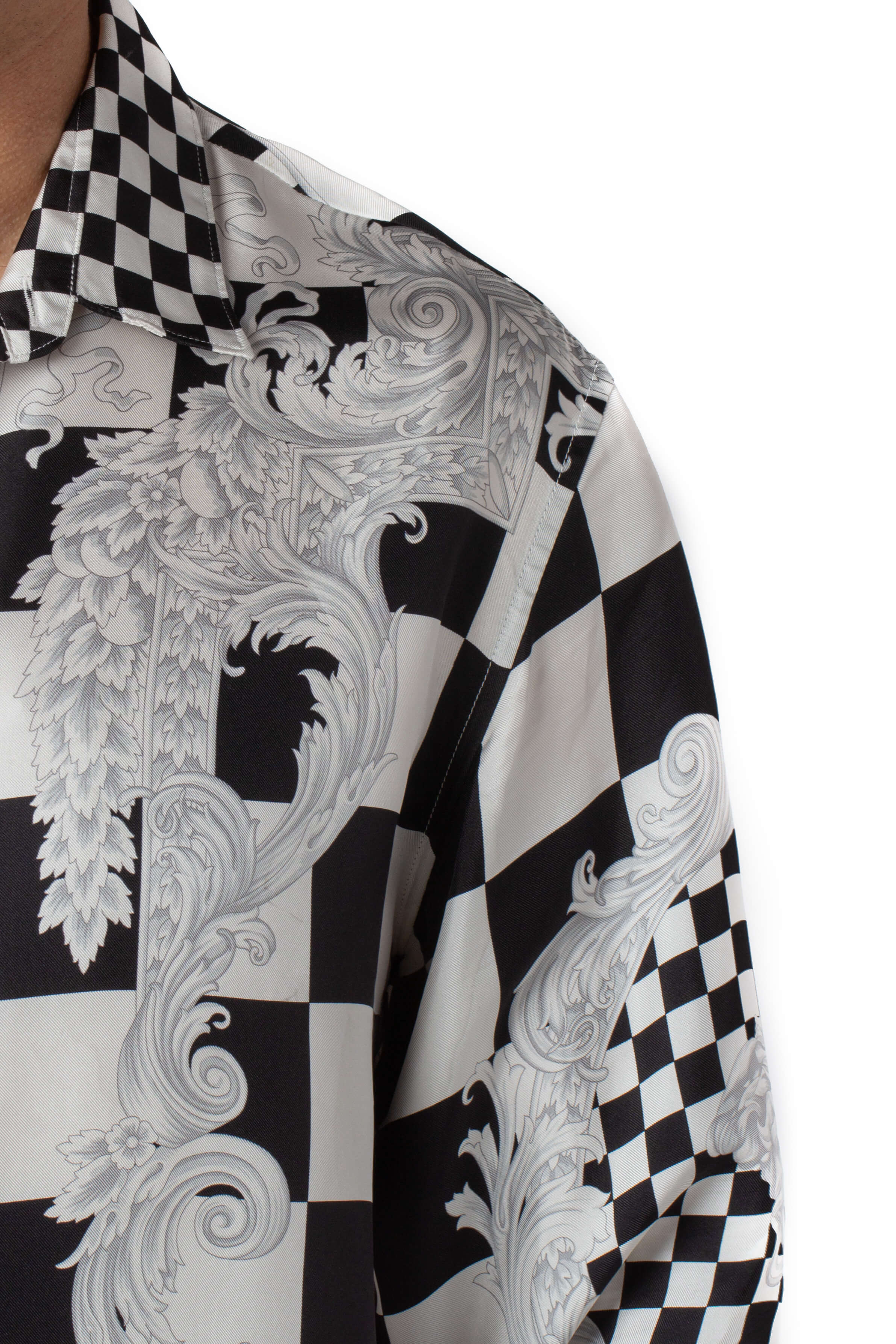 Versace, Talla L