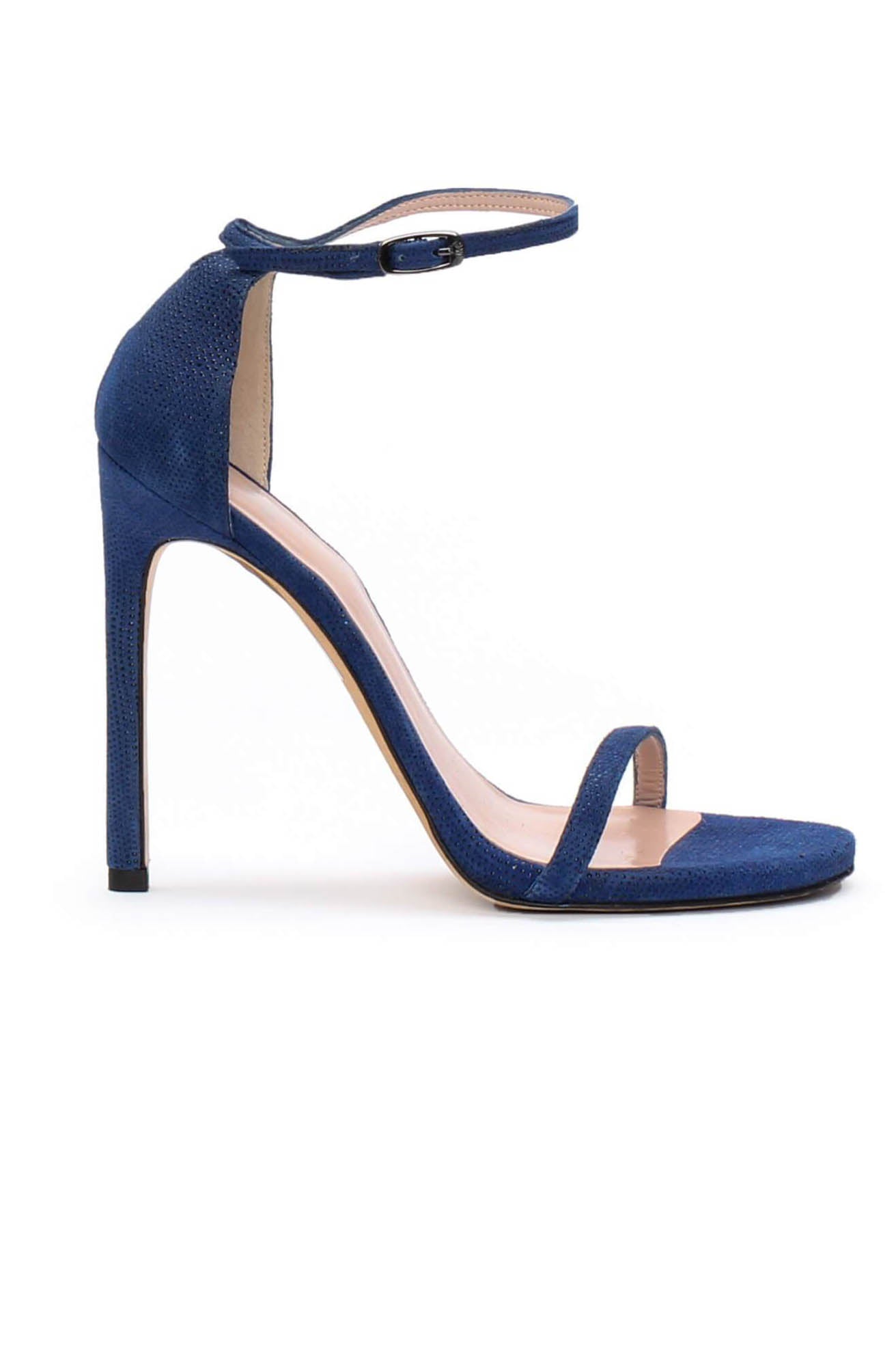 Stuart Weitzman, 7 USA