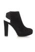 Stuart Weitzman, Talla 6