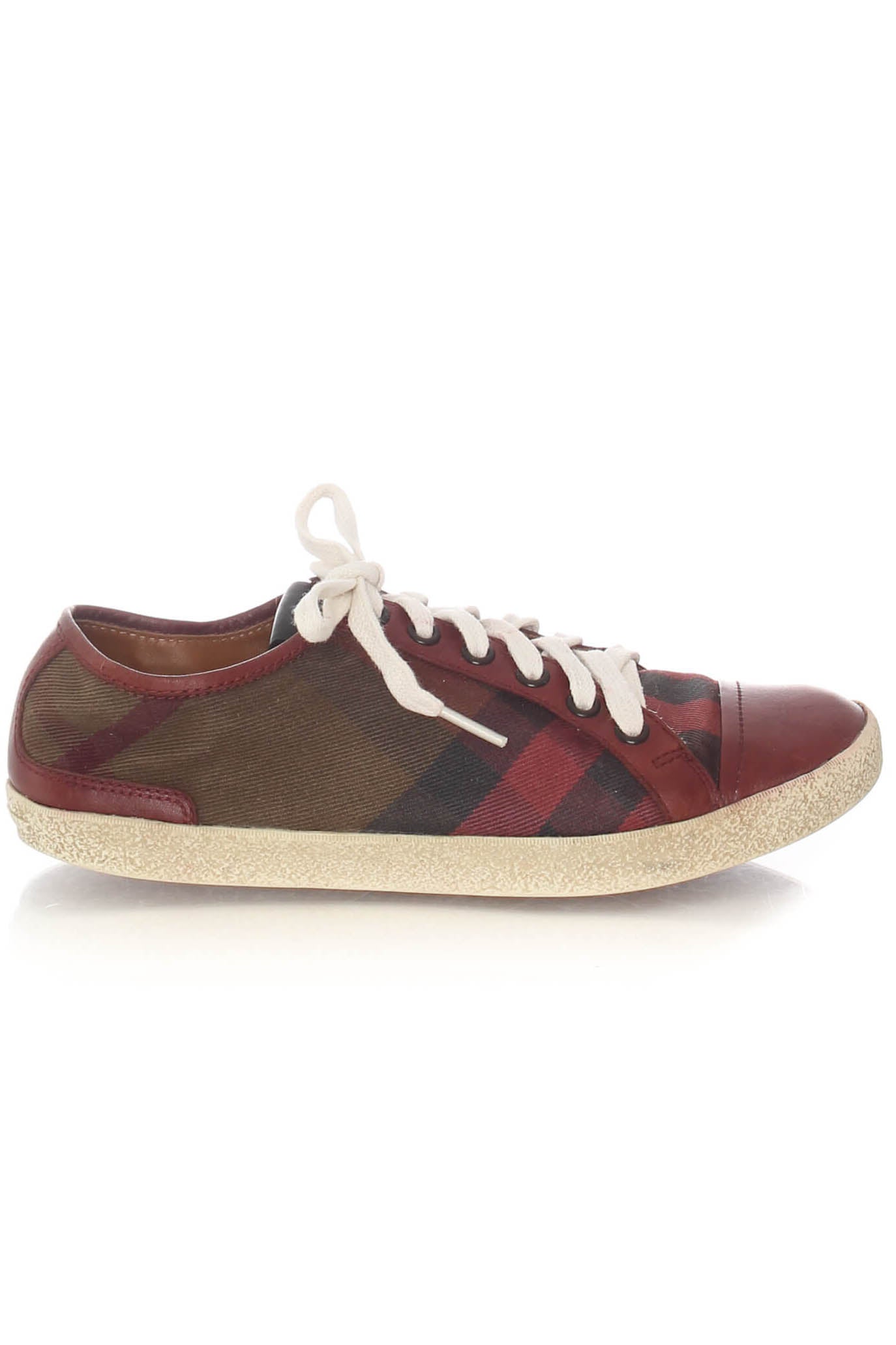 Burberry, 6 USA