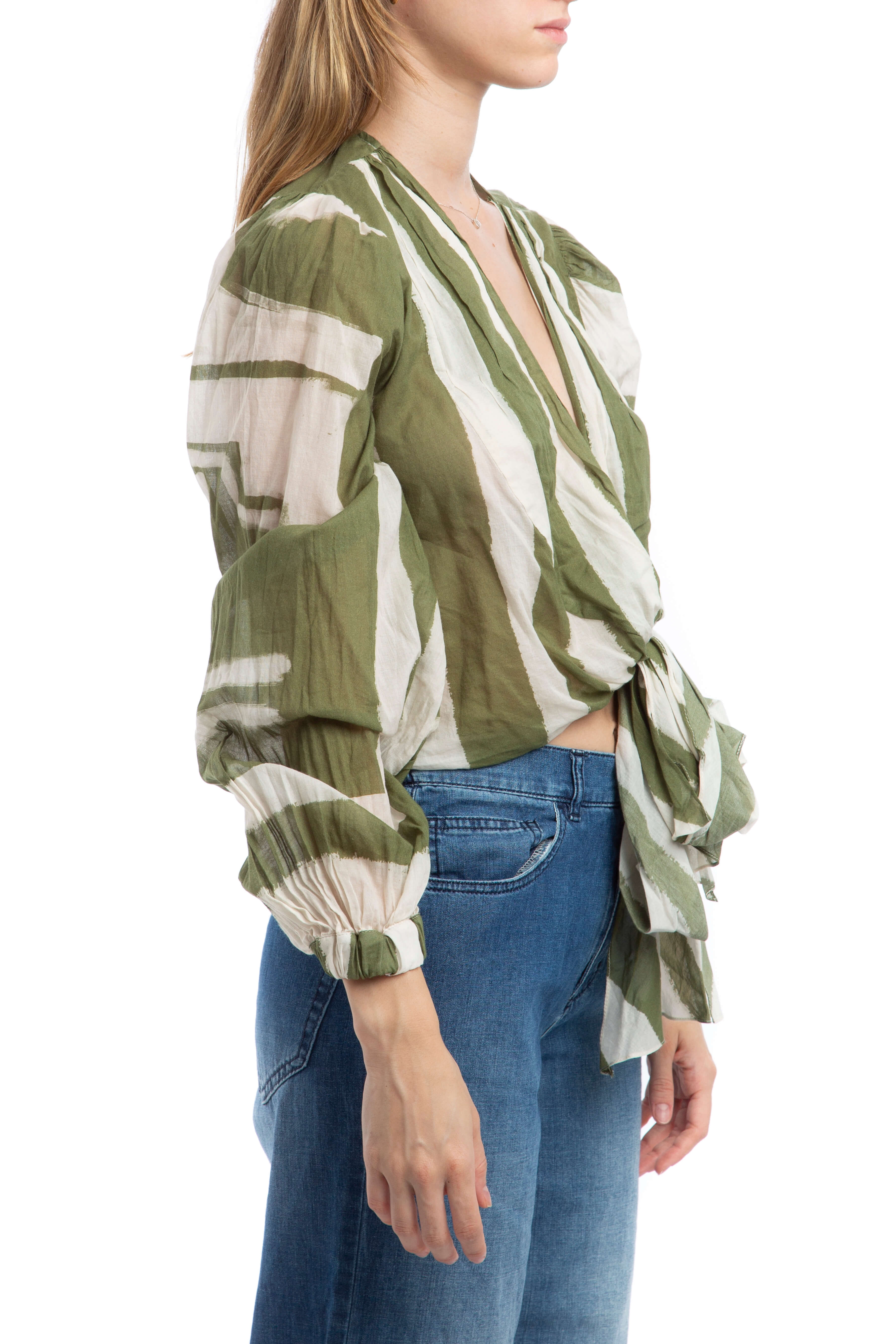 Johanna Ortiz, Talla 4