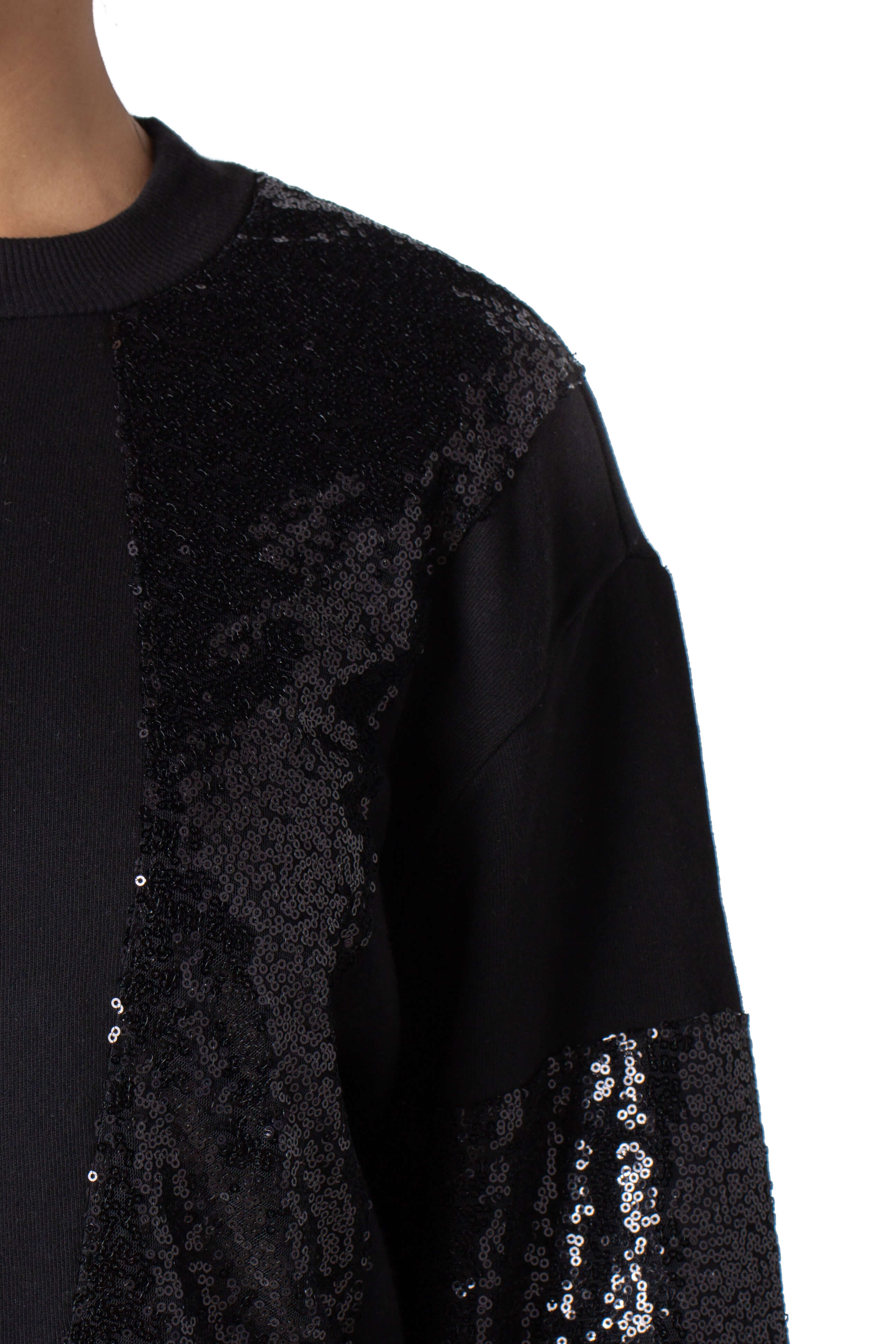 Clu, Talla S