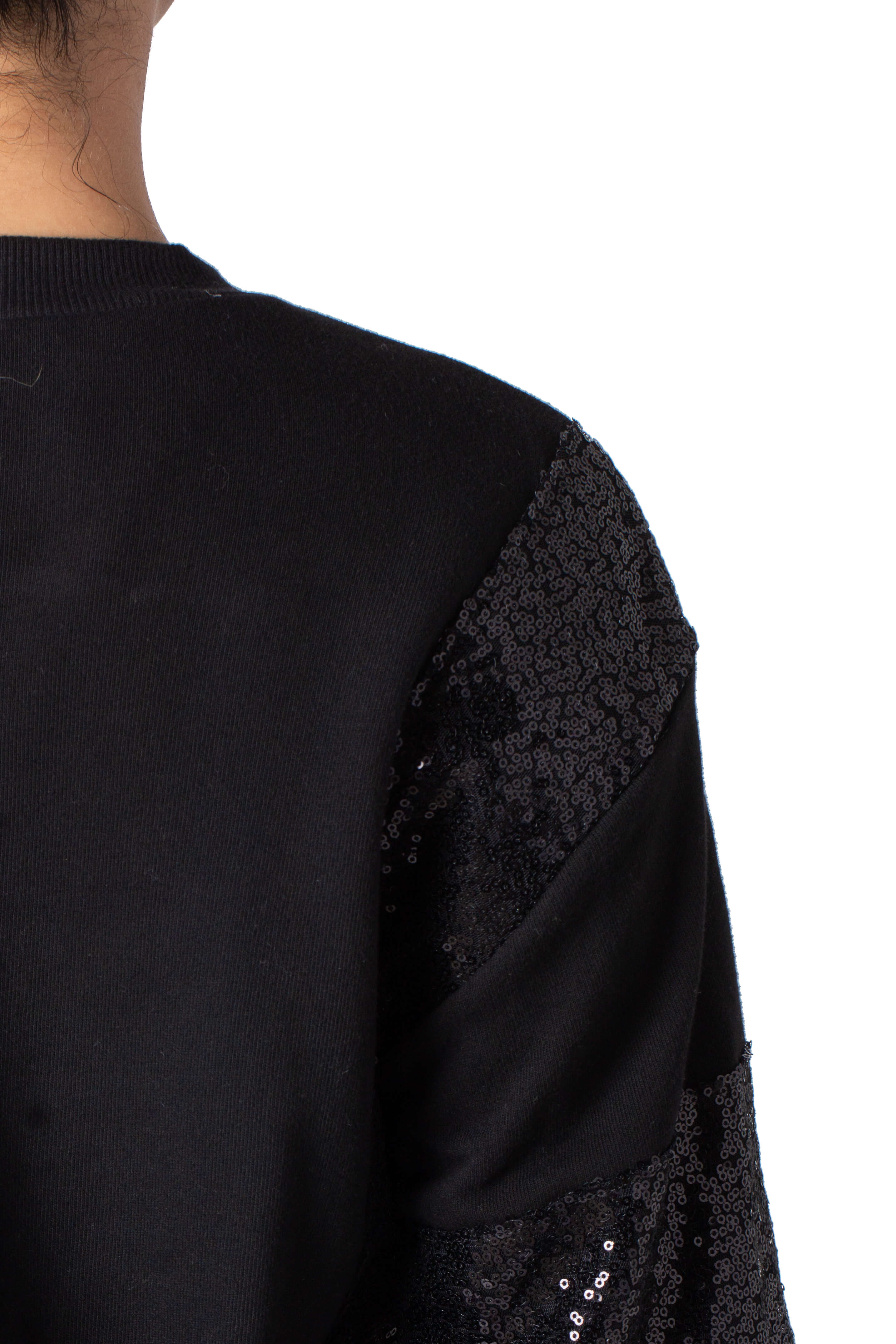 Clu, Talla S