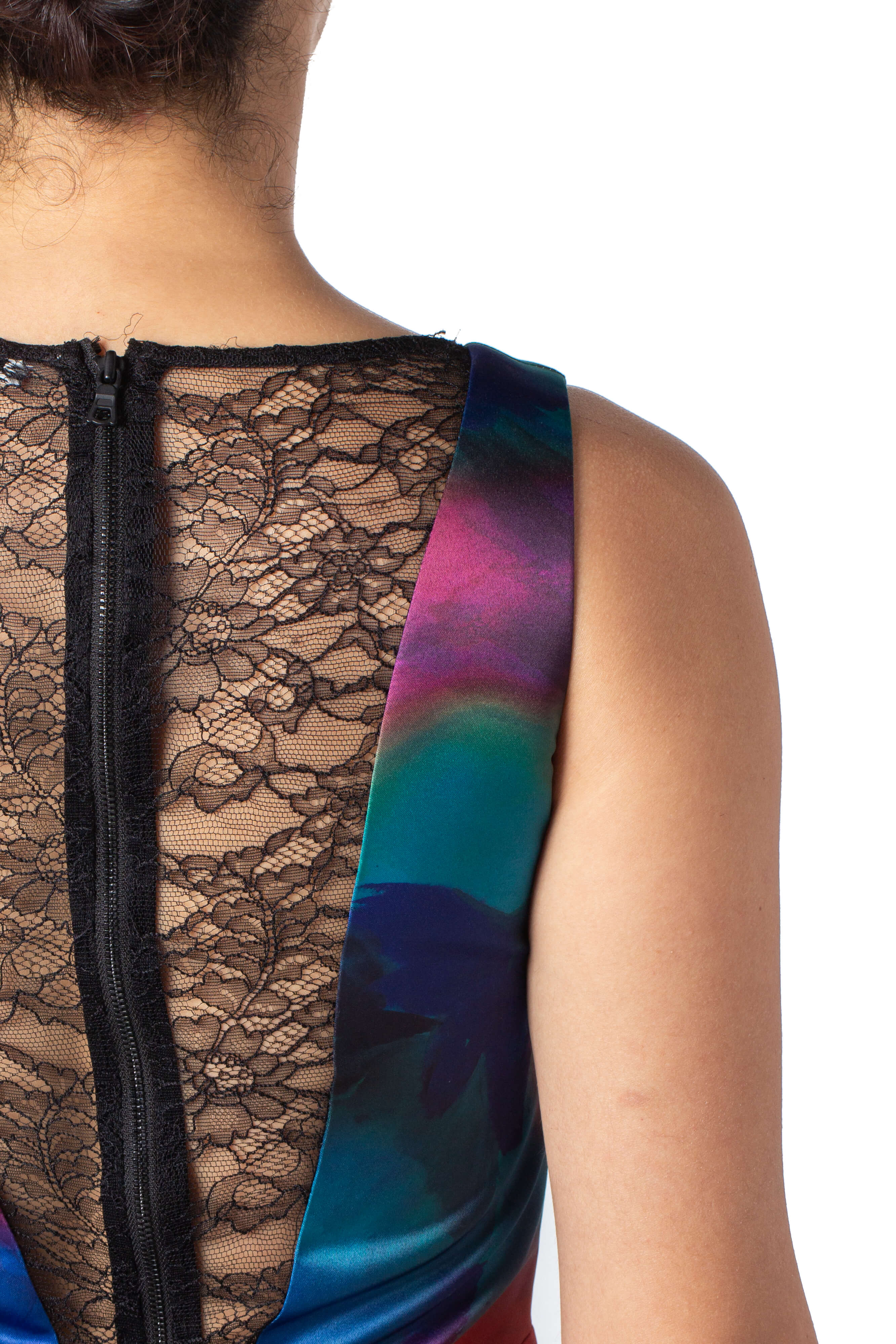 Alice + Olivia, ST