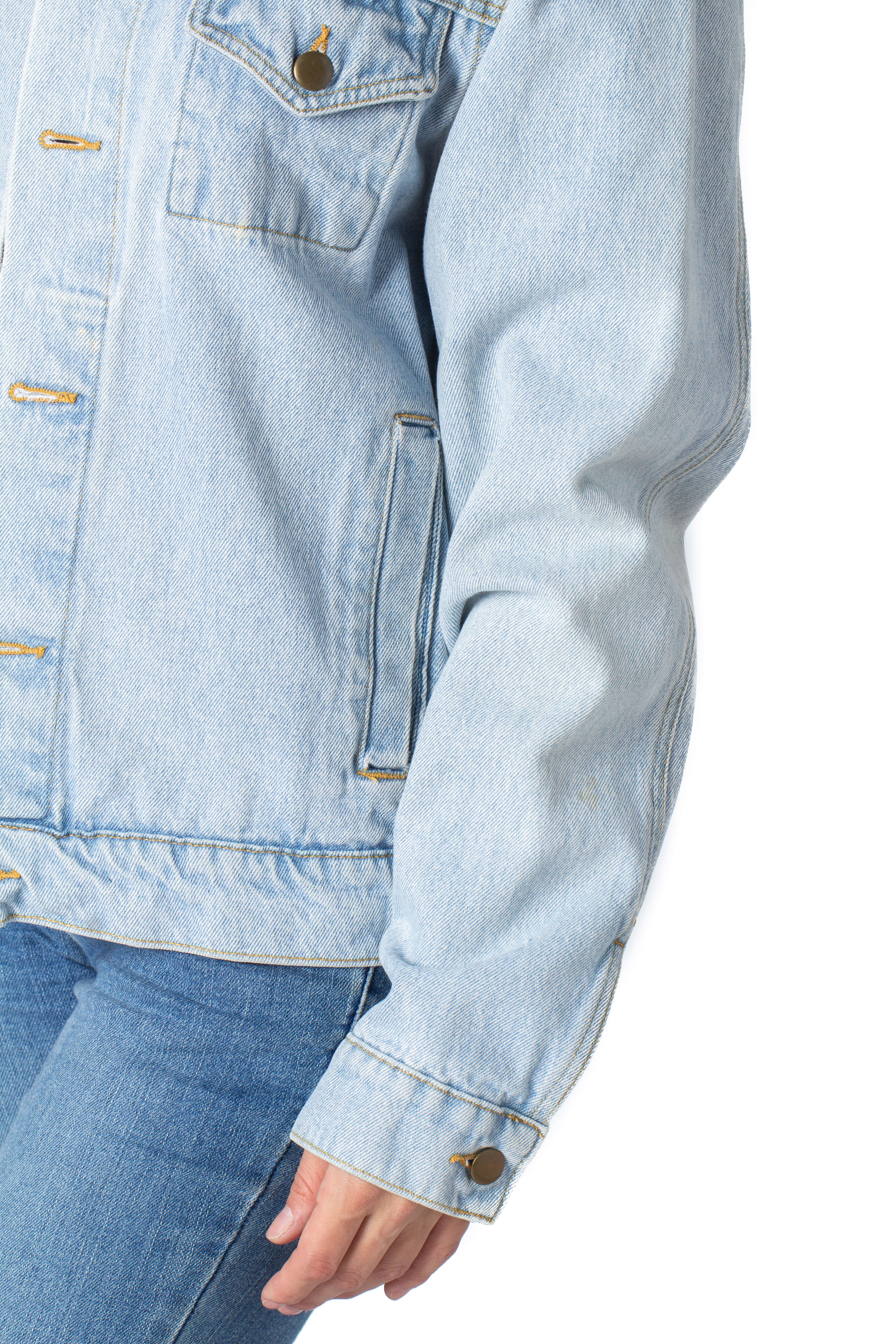 American Apparel, talla M