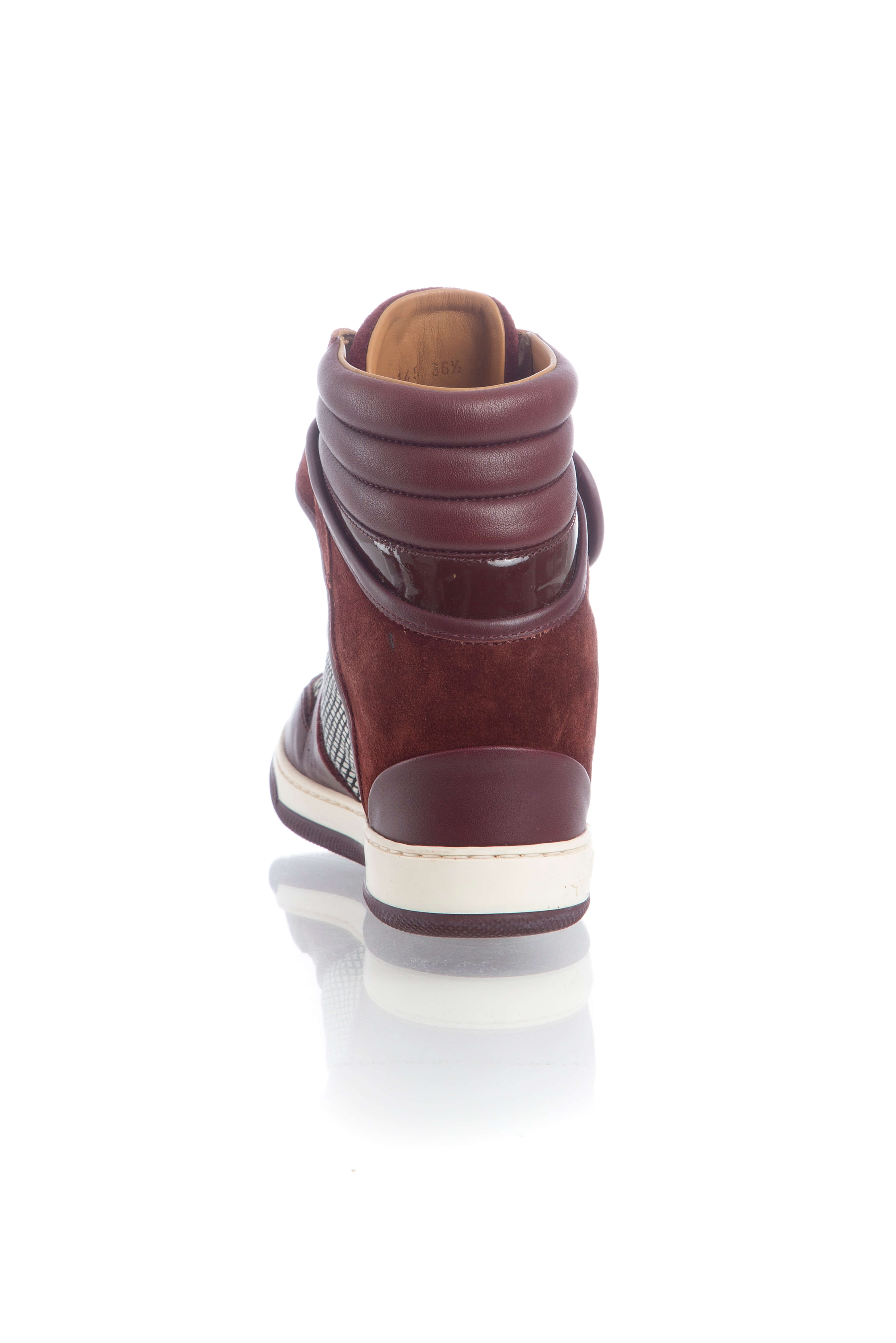 Louis Vuitton, Talla 6.5