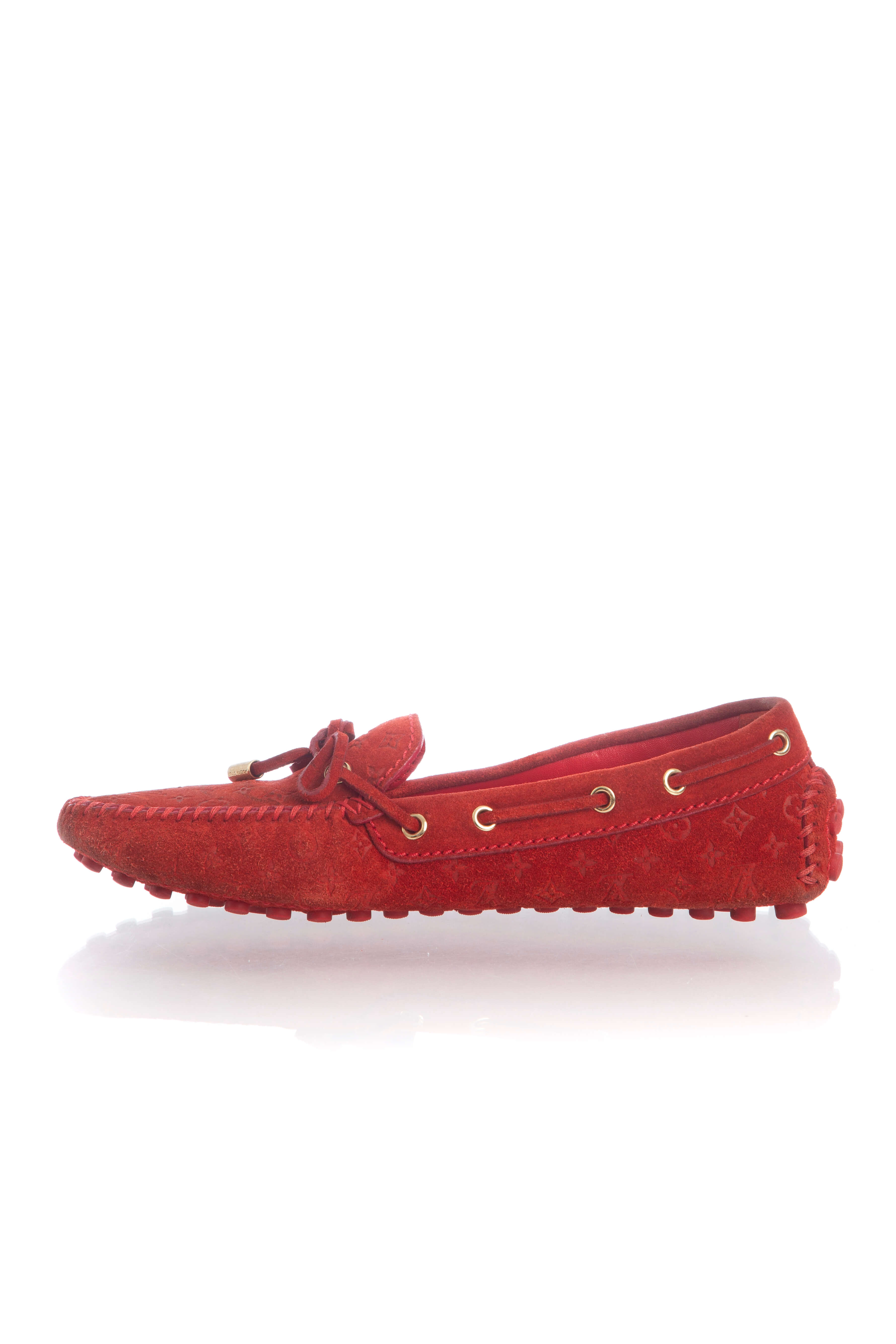 Louis Vuitton, Talla 6