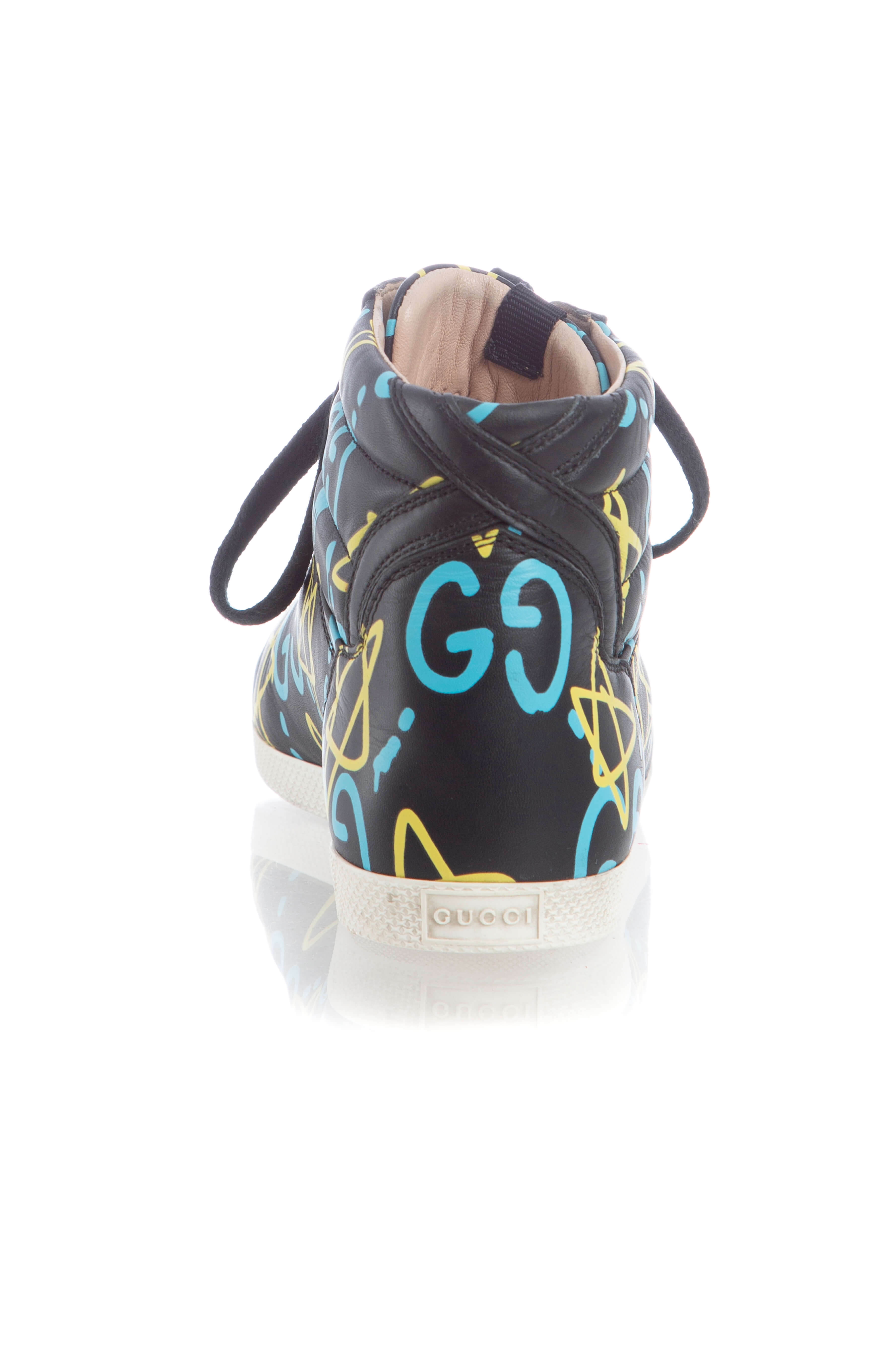 Gucci, Talla 6