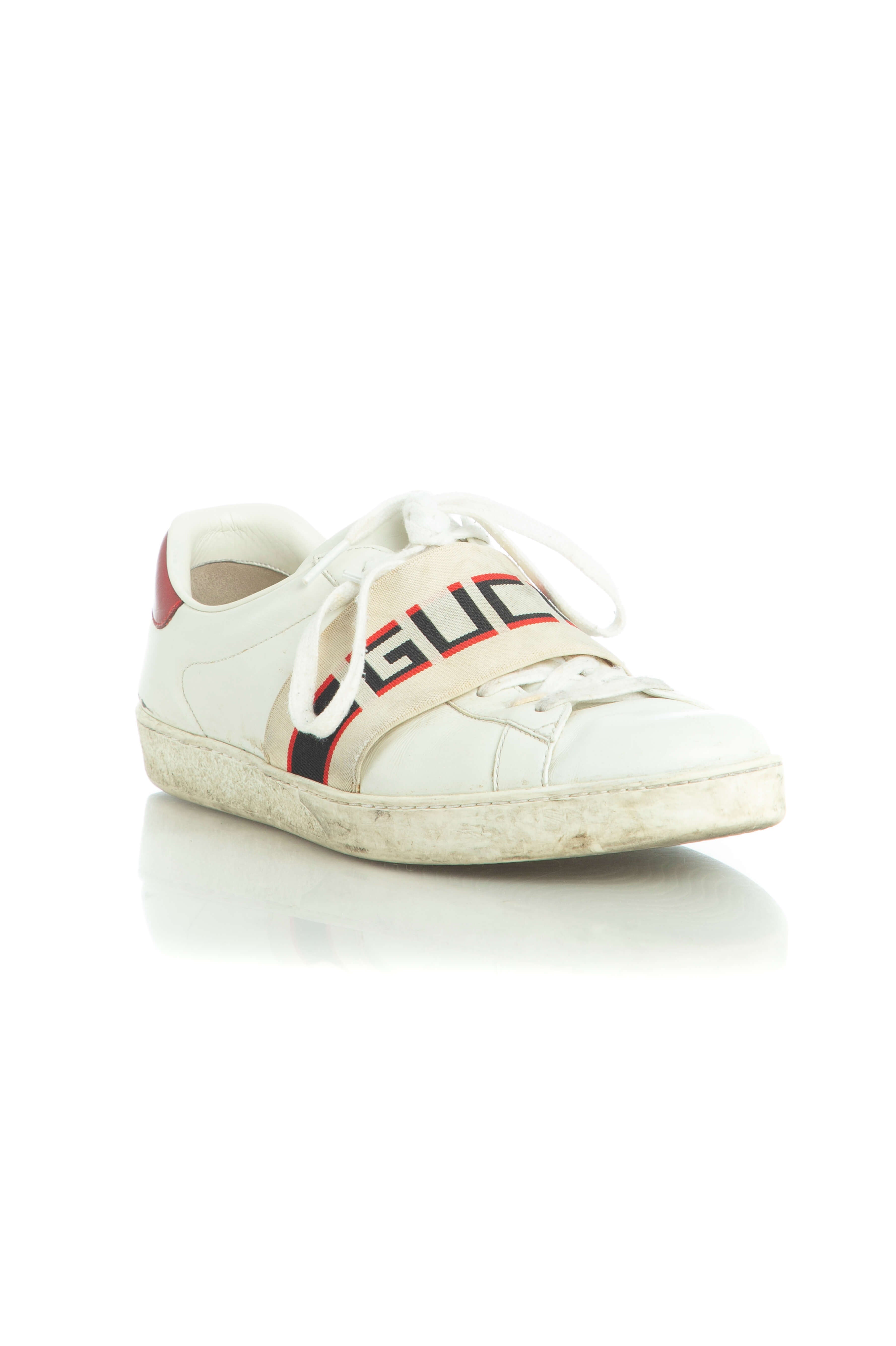Gucci, Talla 9