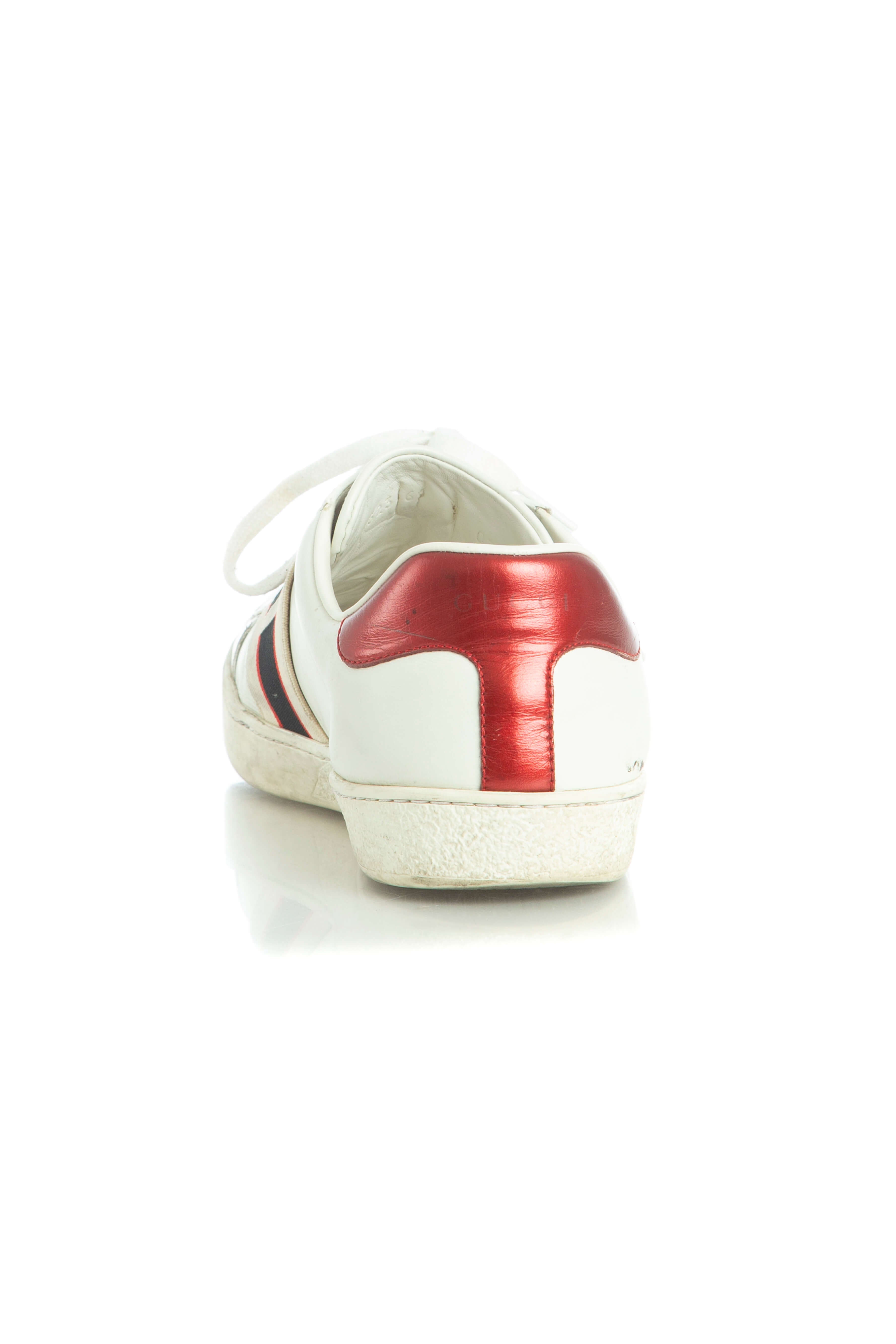 Gucci, Talla 9