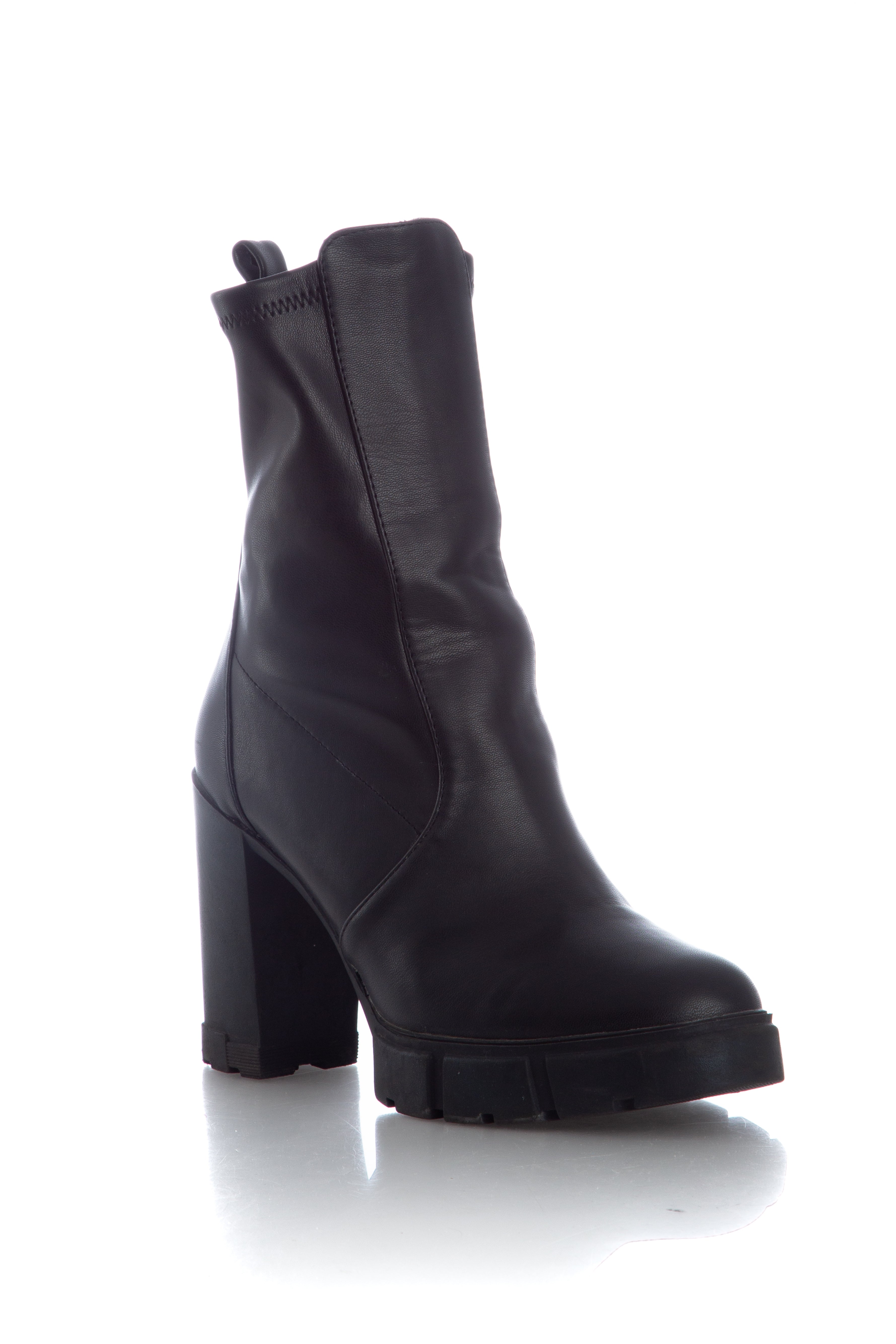 Aldo, Talla 10