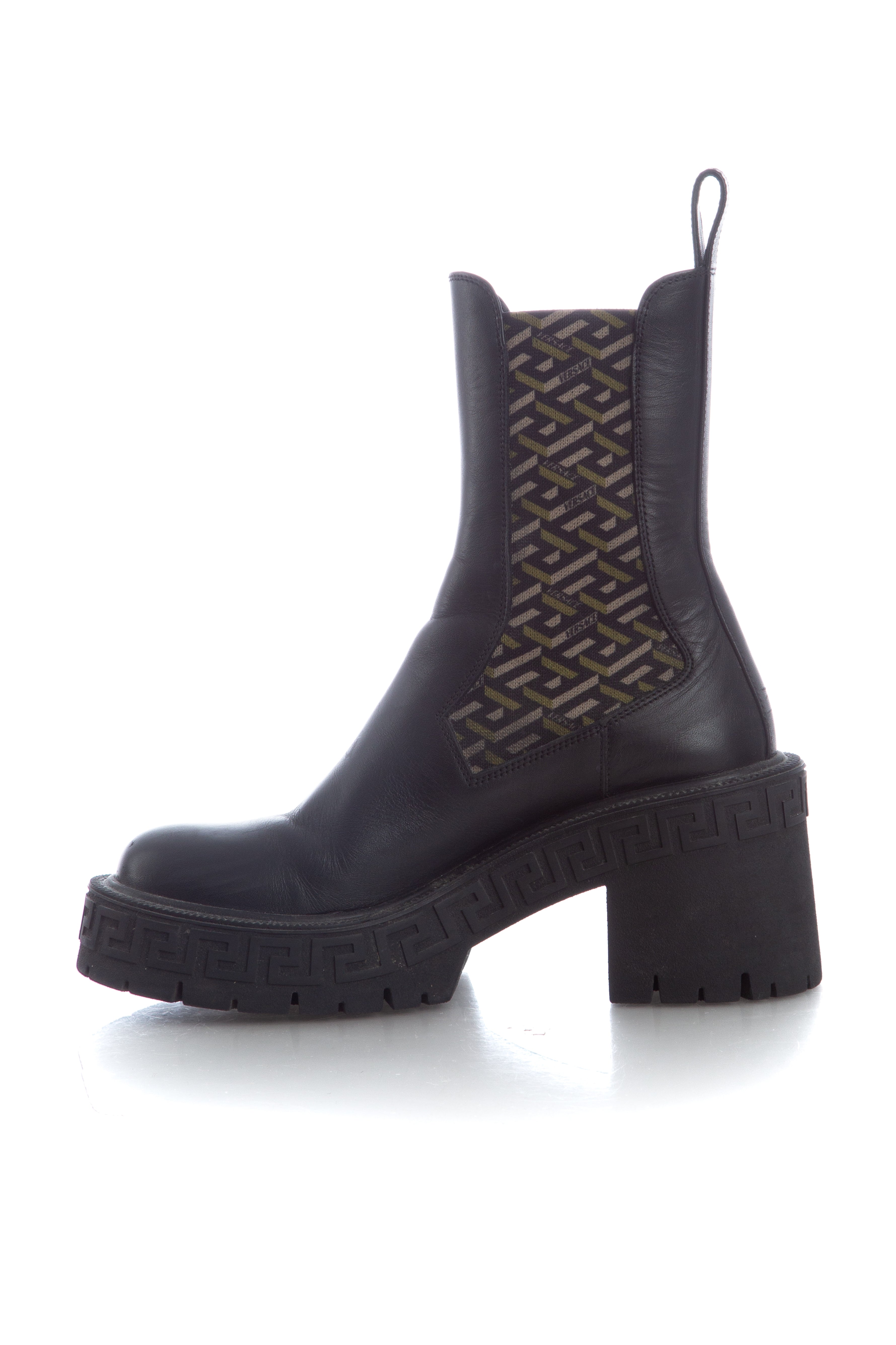 Versace, 5 USA