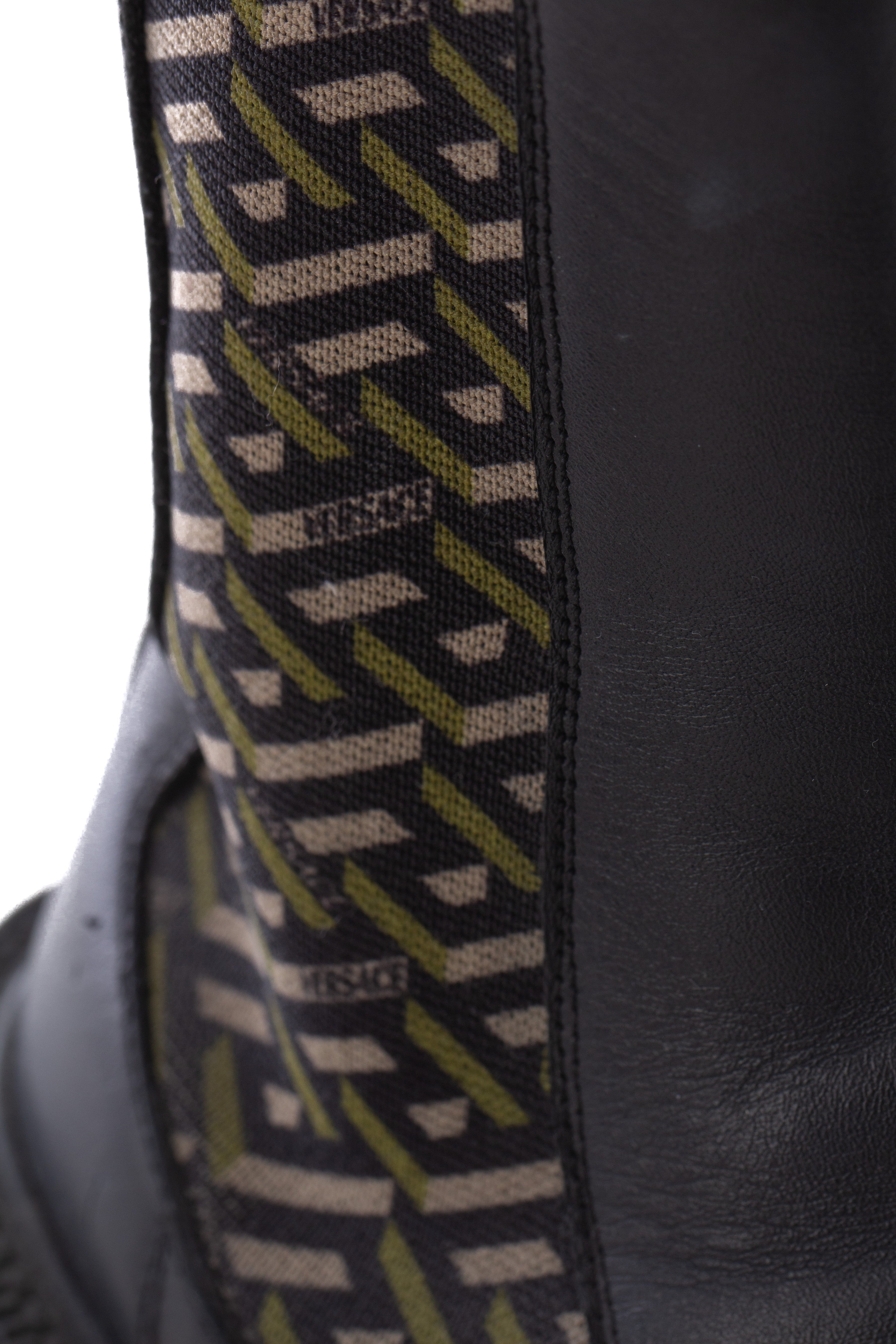 Versace, 5 USA