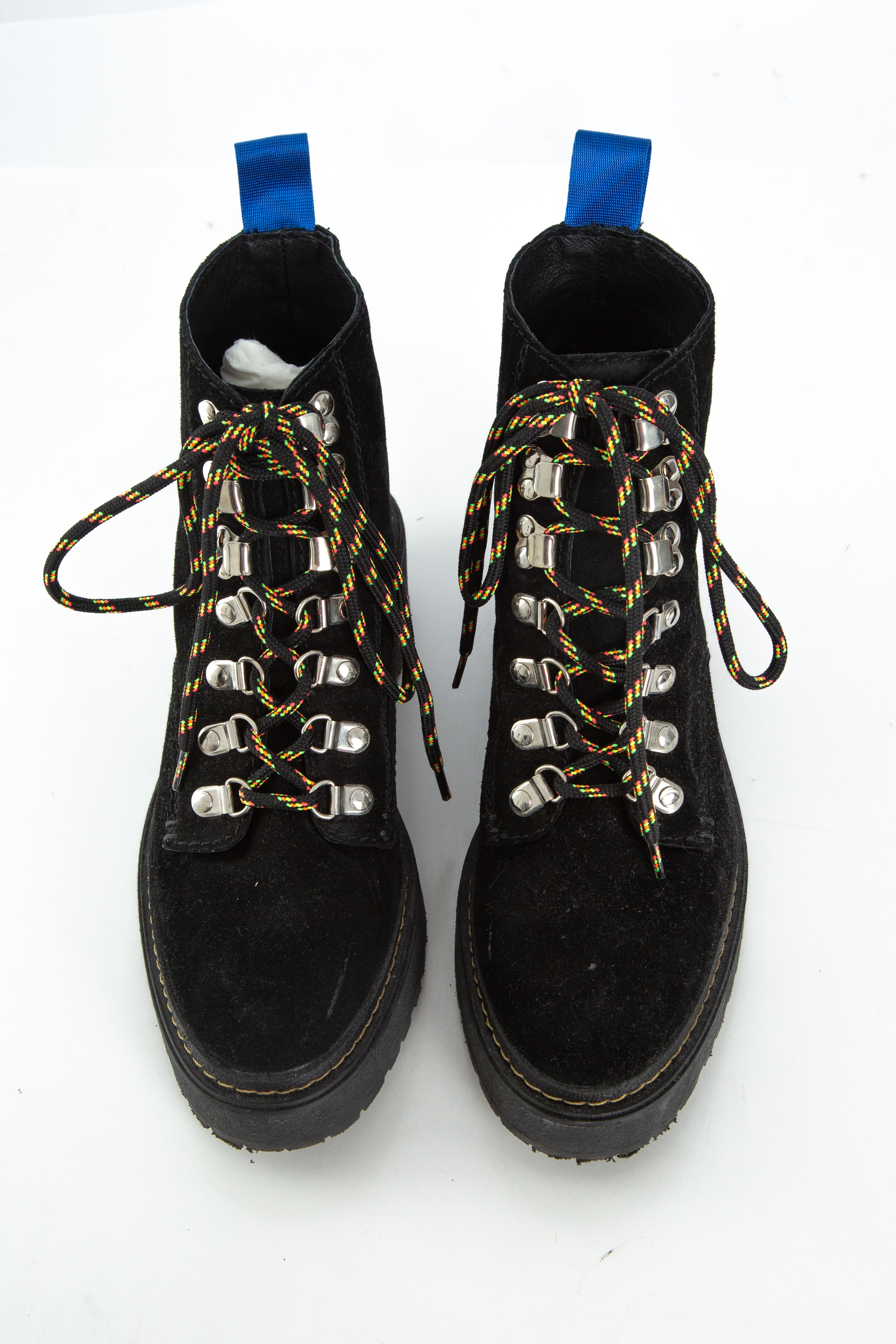 UGG, 8 USA