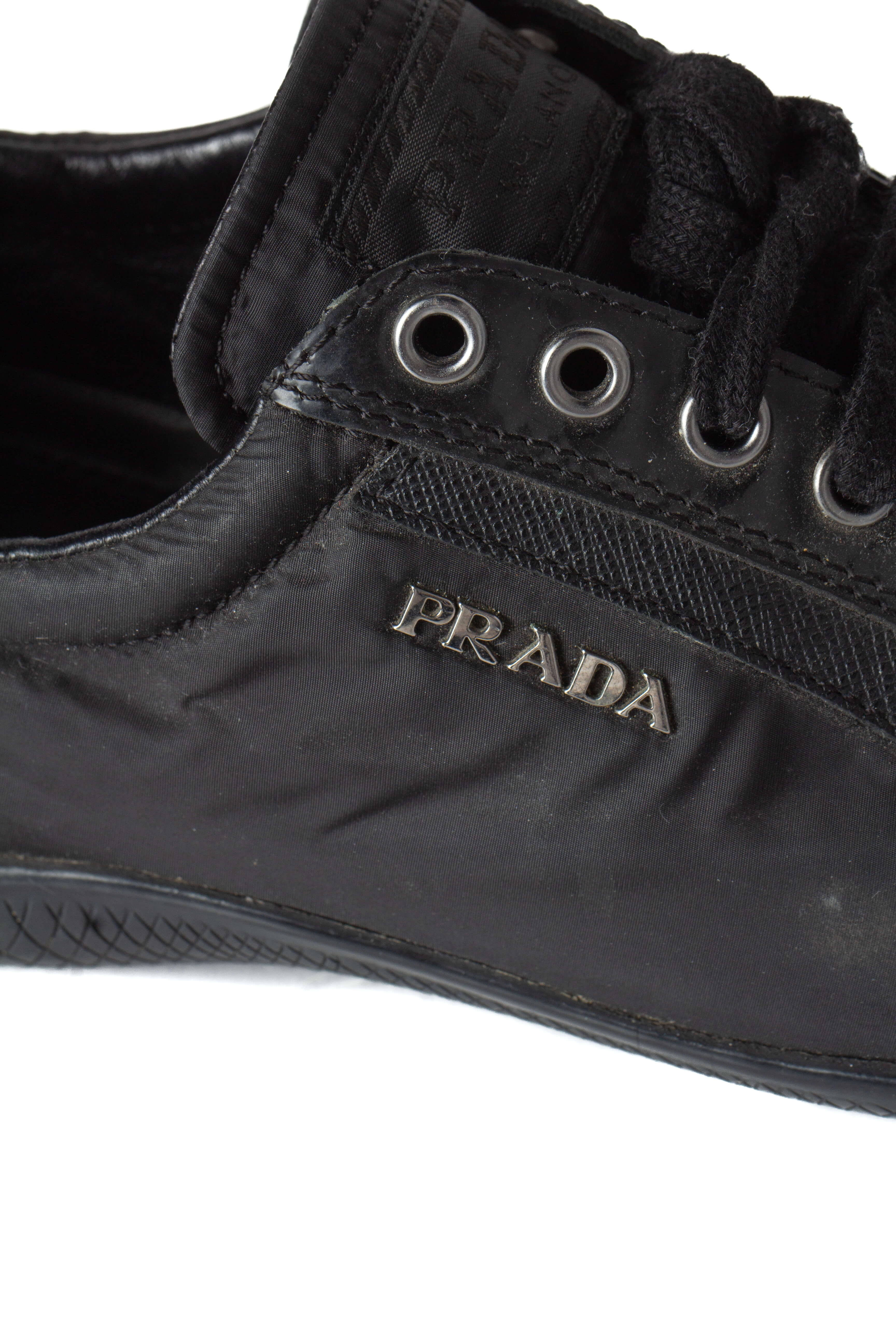 Prada, Talla 7