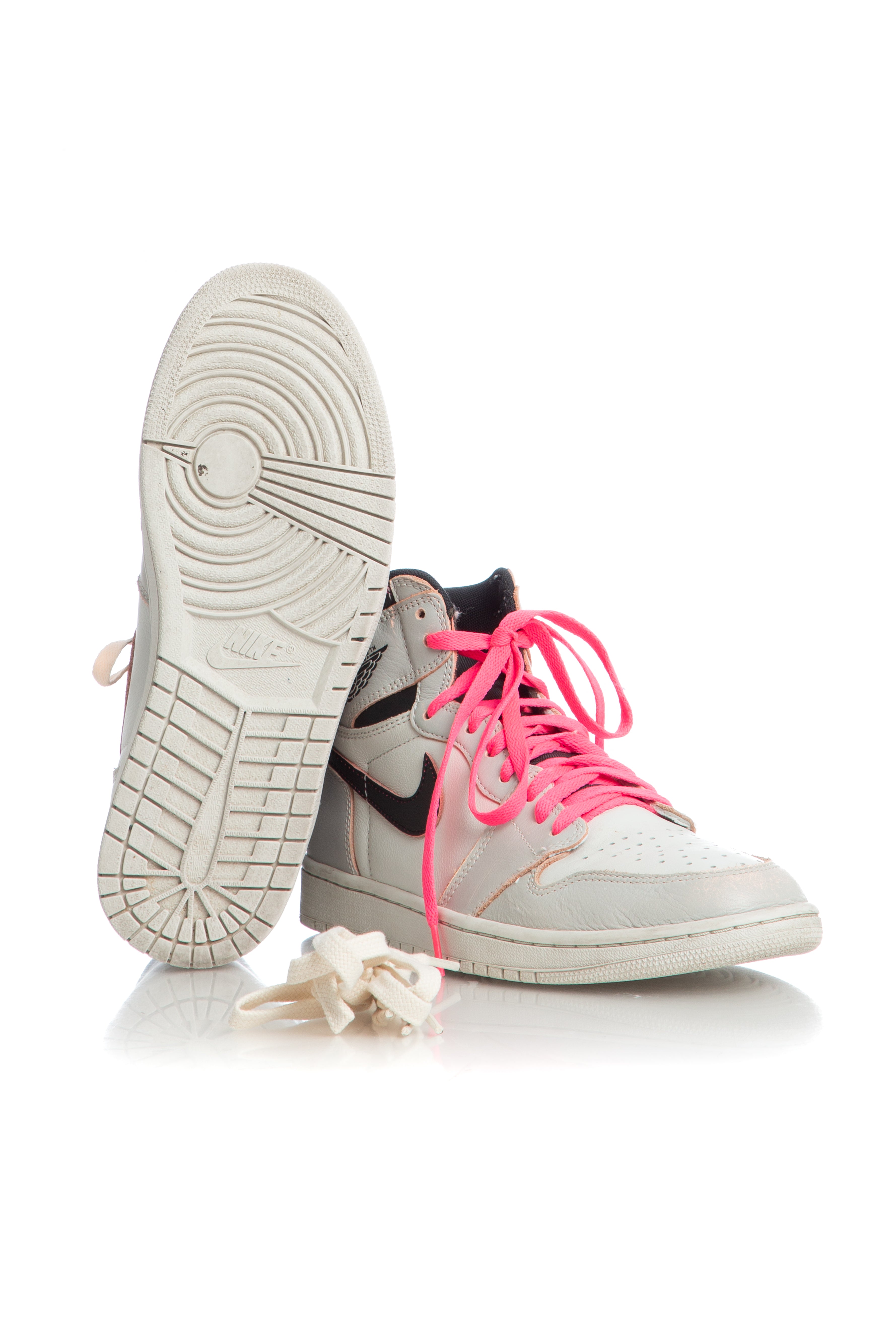 Nike, Talla 8