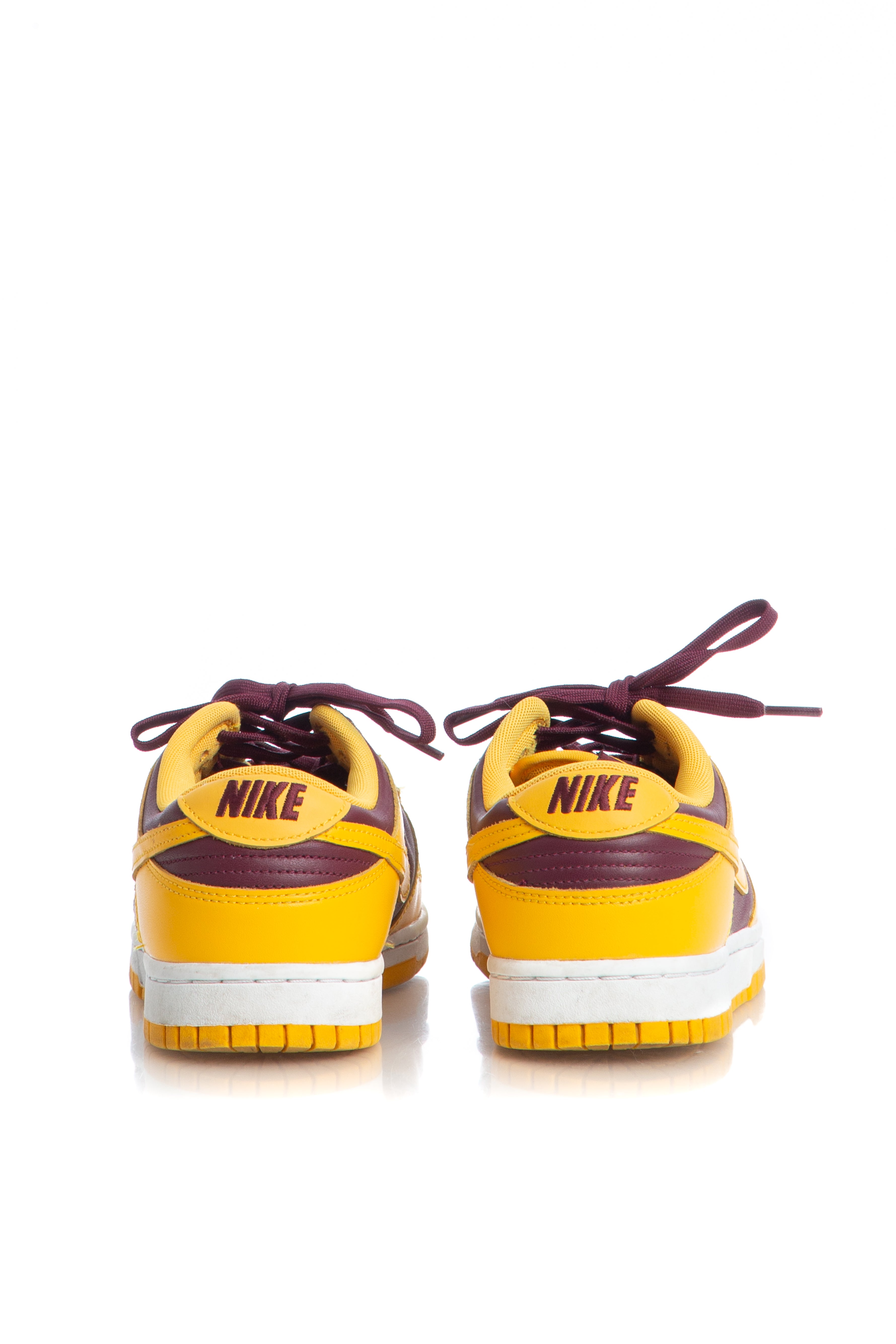 Nike, Talla 8