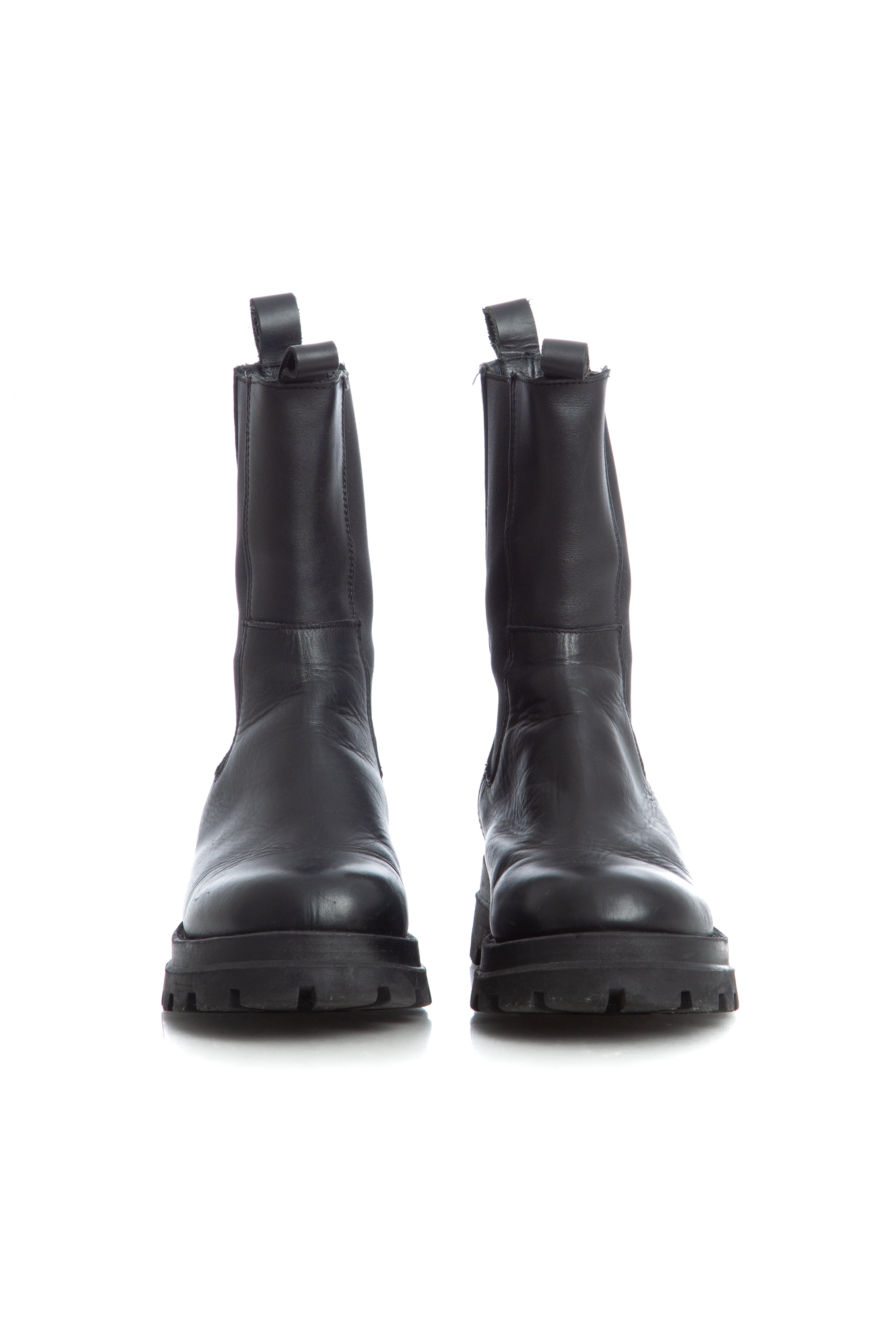 Steve Madden, Talla 10