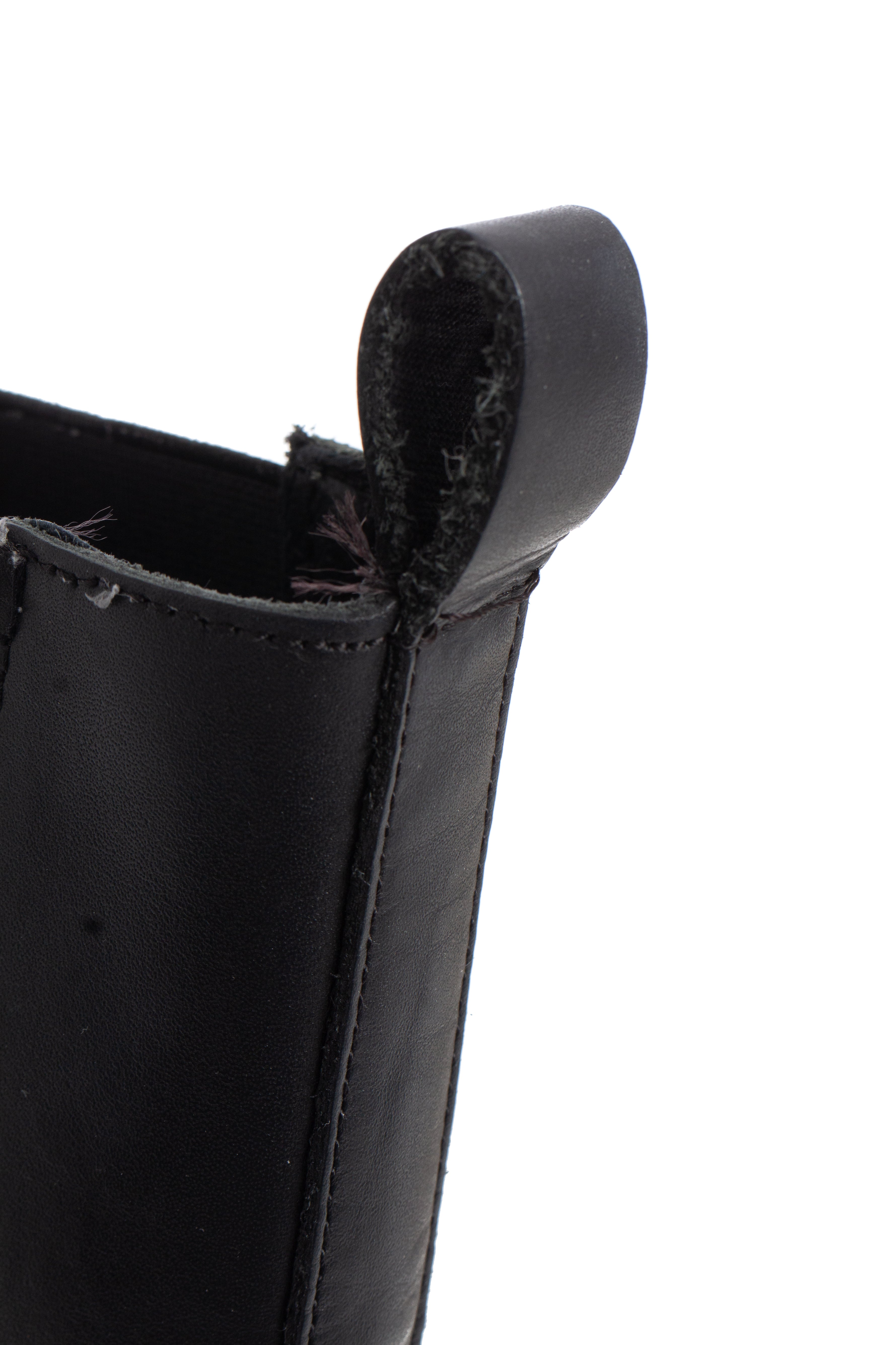 Steve Madden, Talla 10