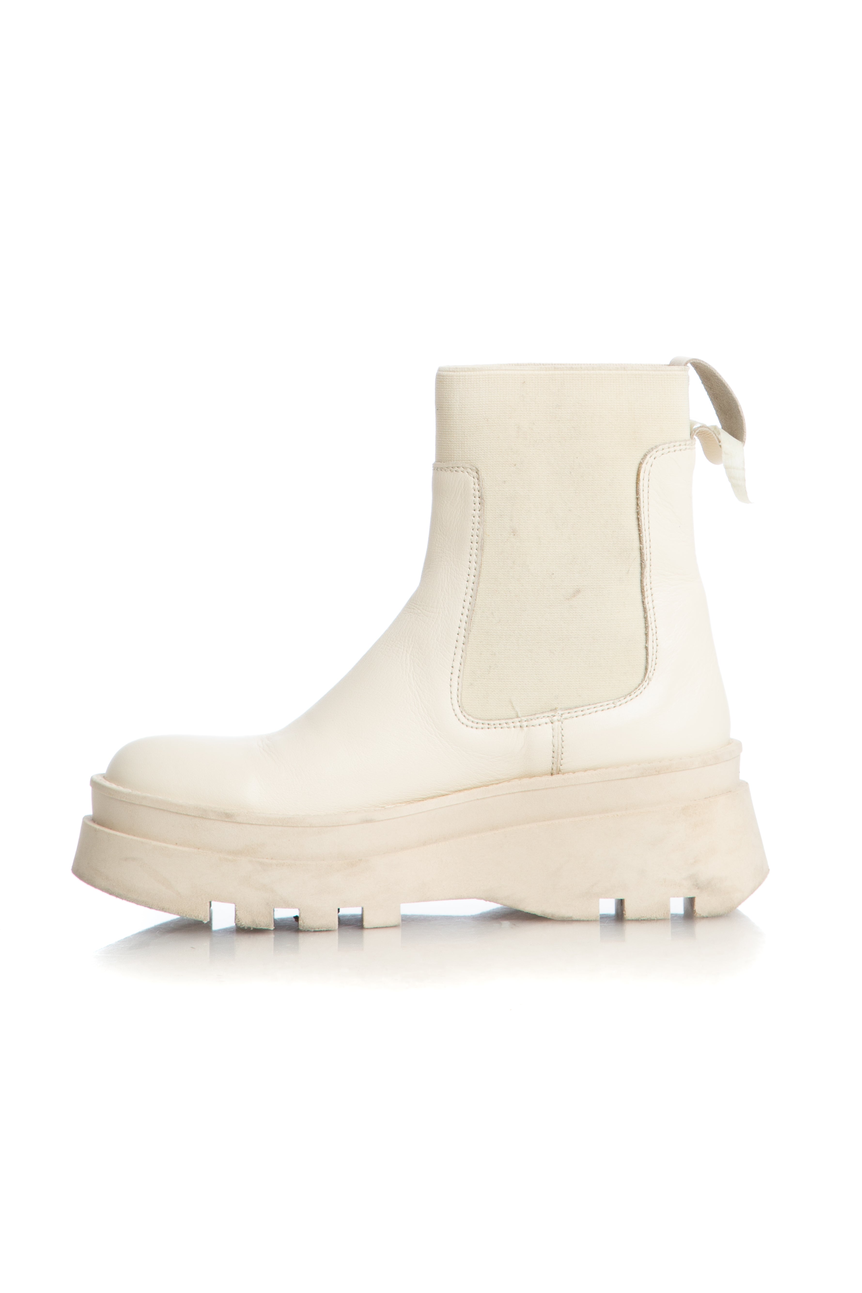 Steve Madden, Talla 9