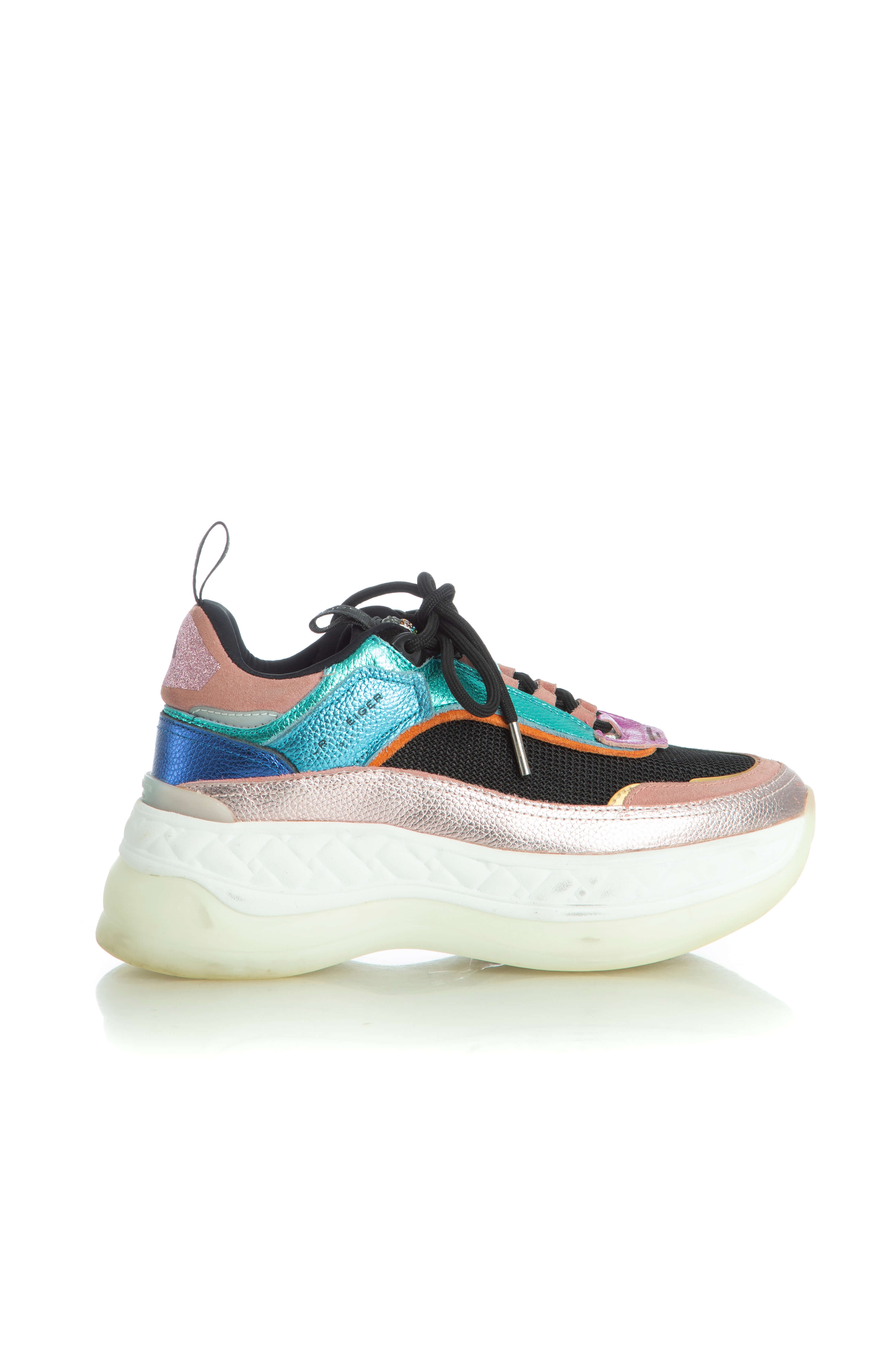 Kurt Geiger, Talla 8
