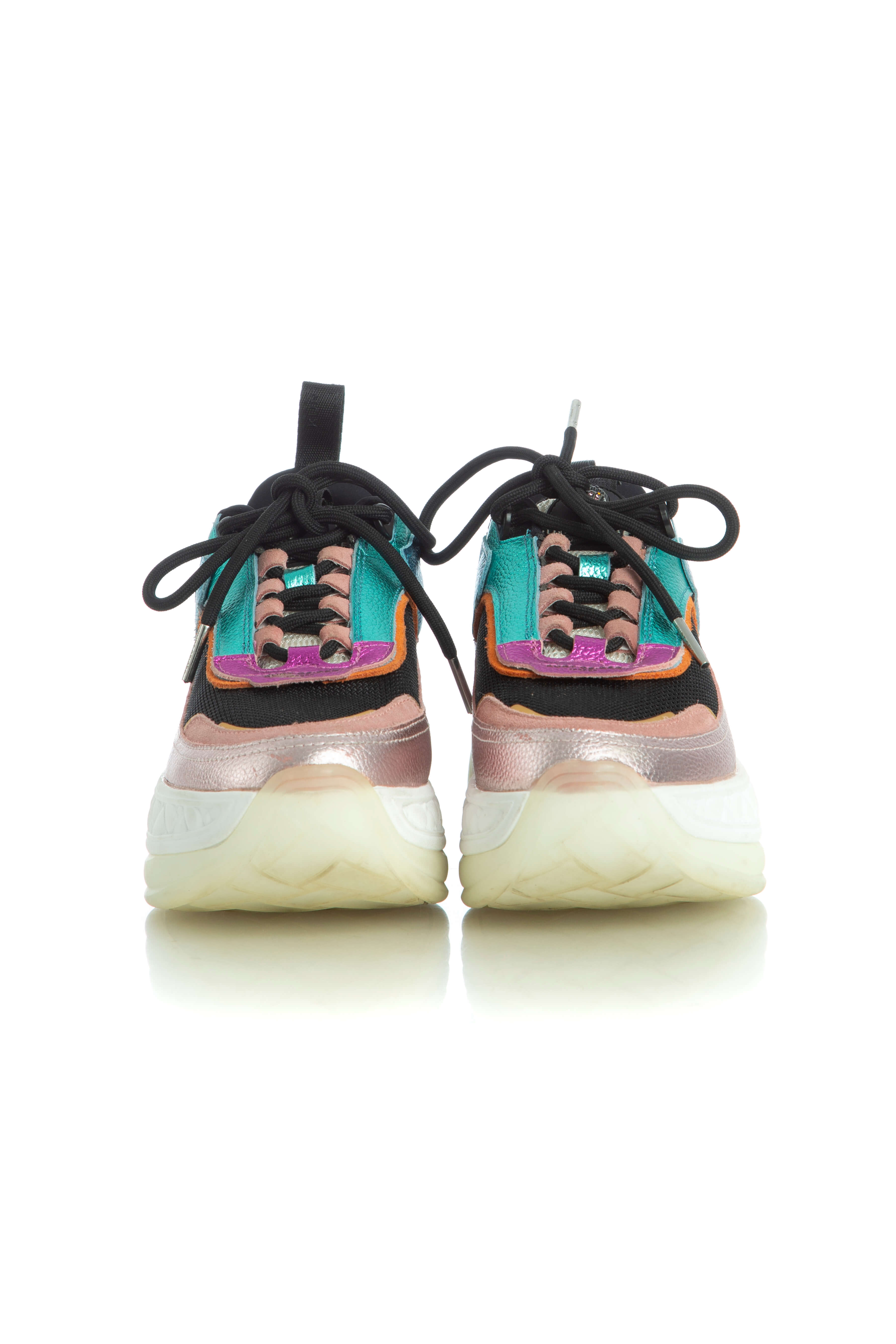 Kurt Geiger, Talla 8