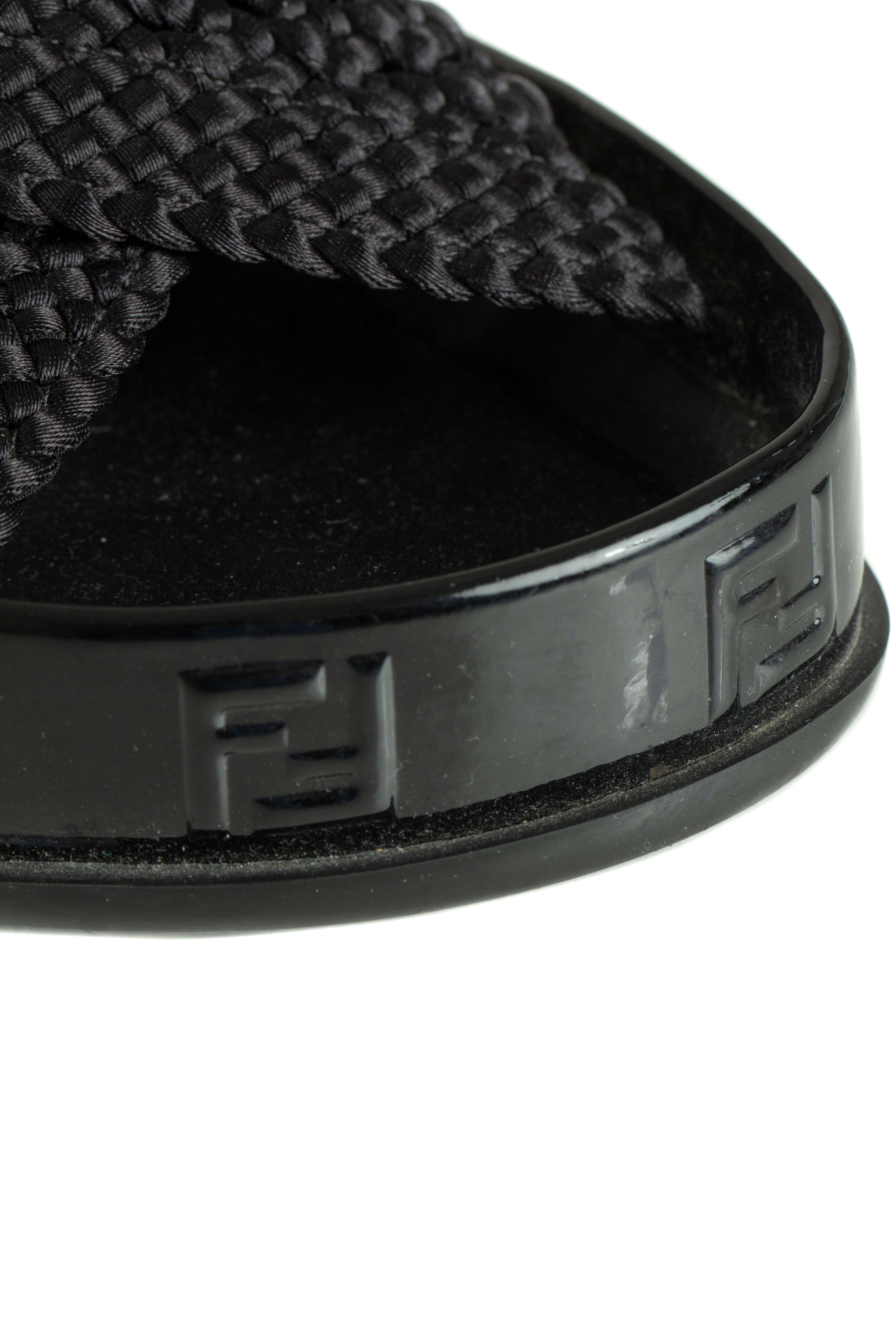 FENDI, Talla 37