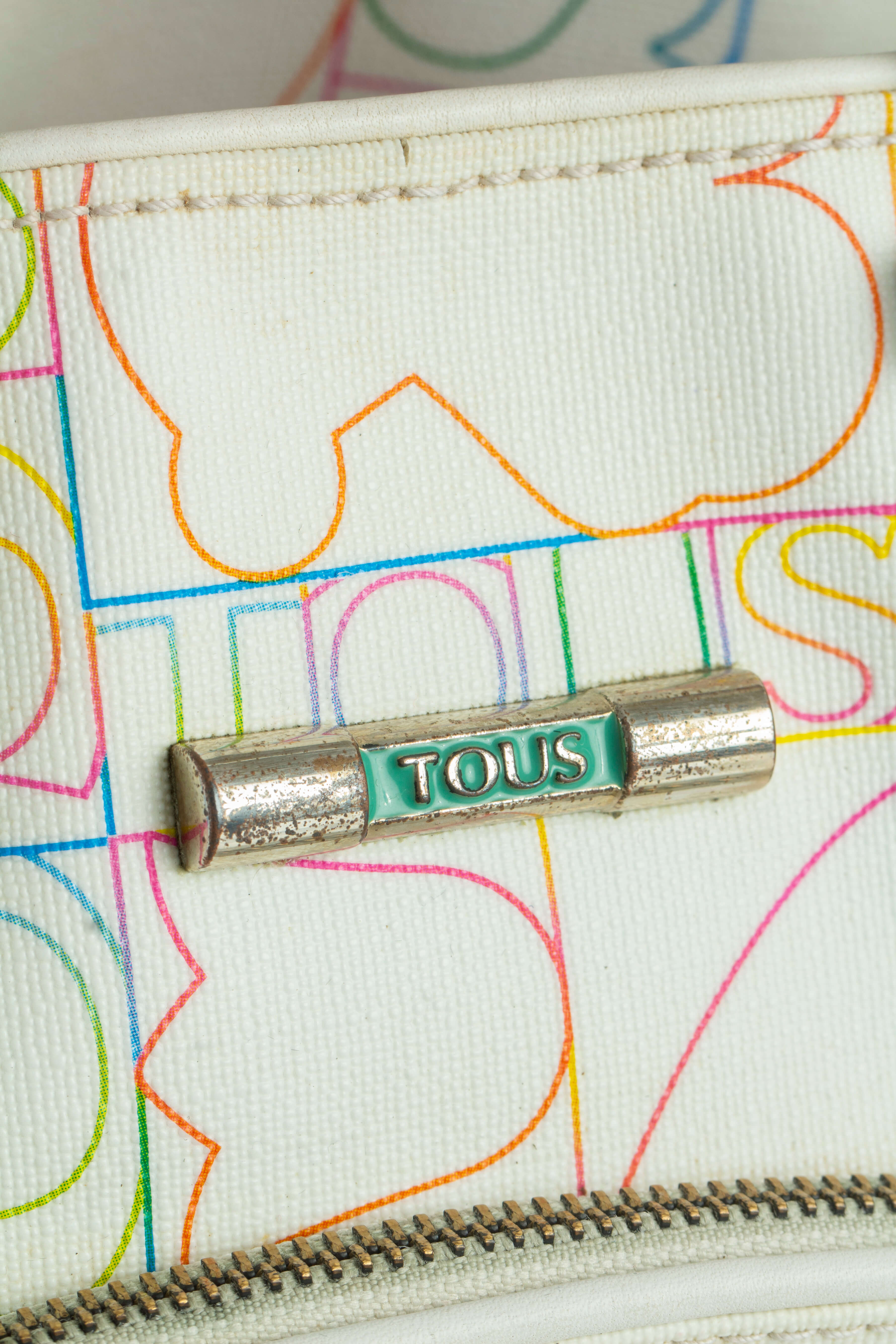 Tous