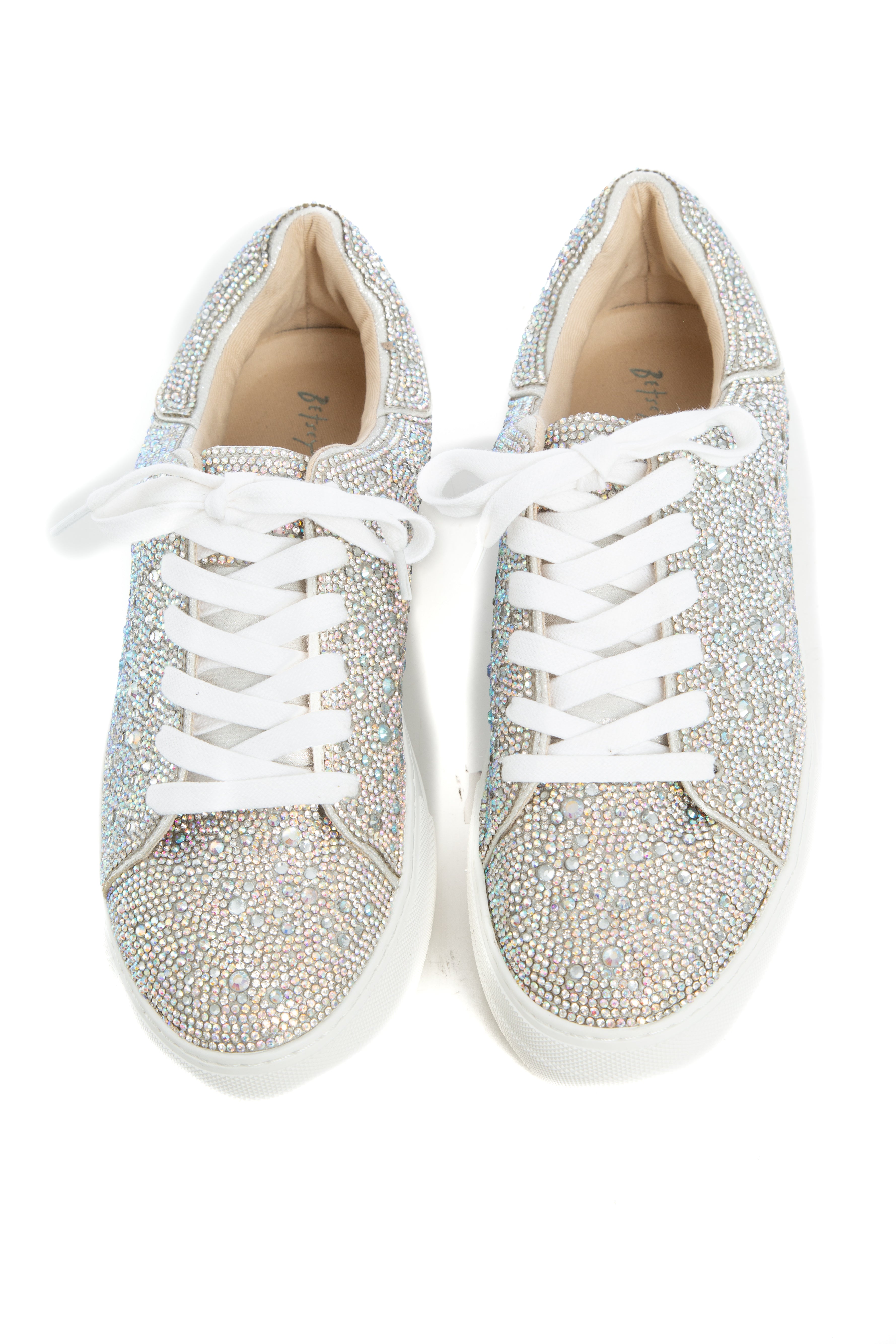 Betsey Johnson, Talla 9
