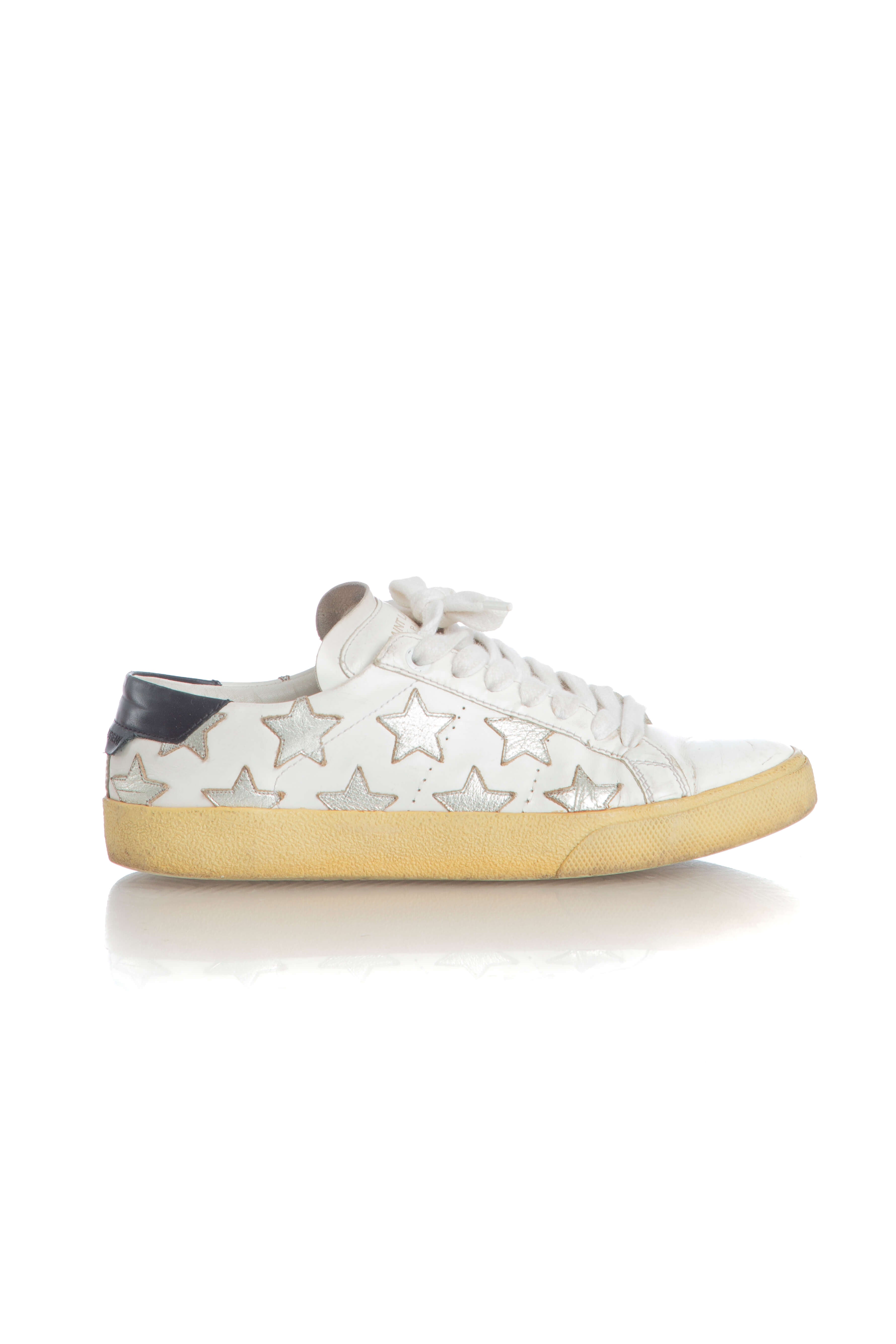 Saint Laurent, Talla 6