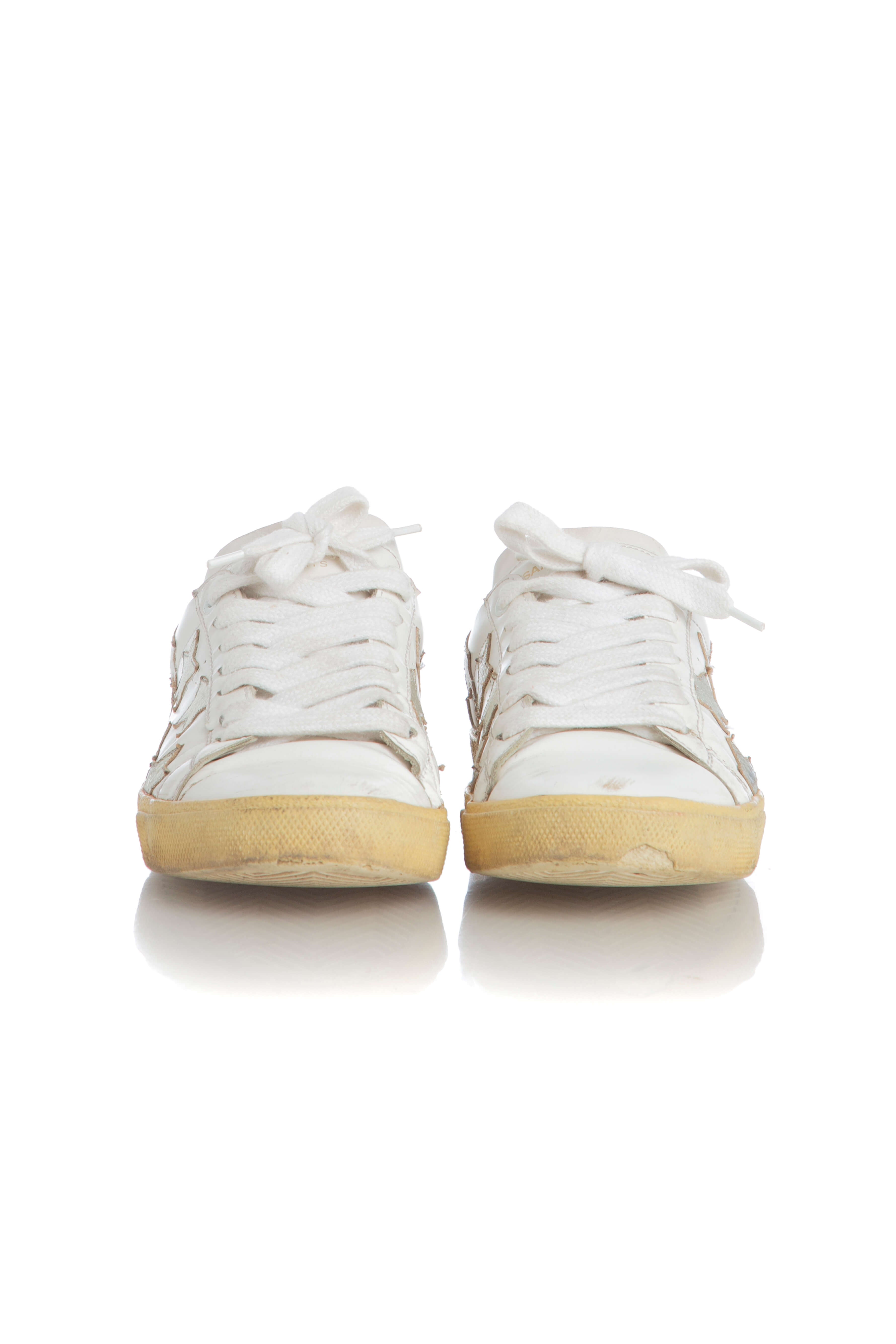 Saint Laurent, Talla 6