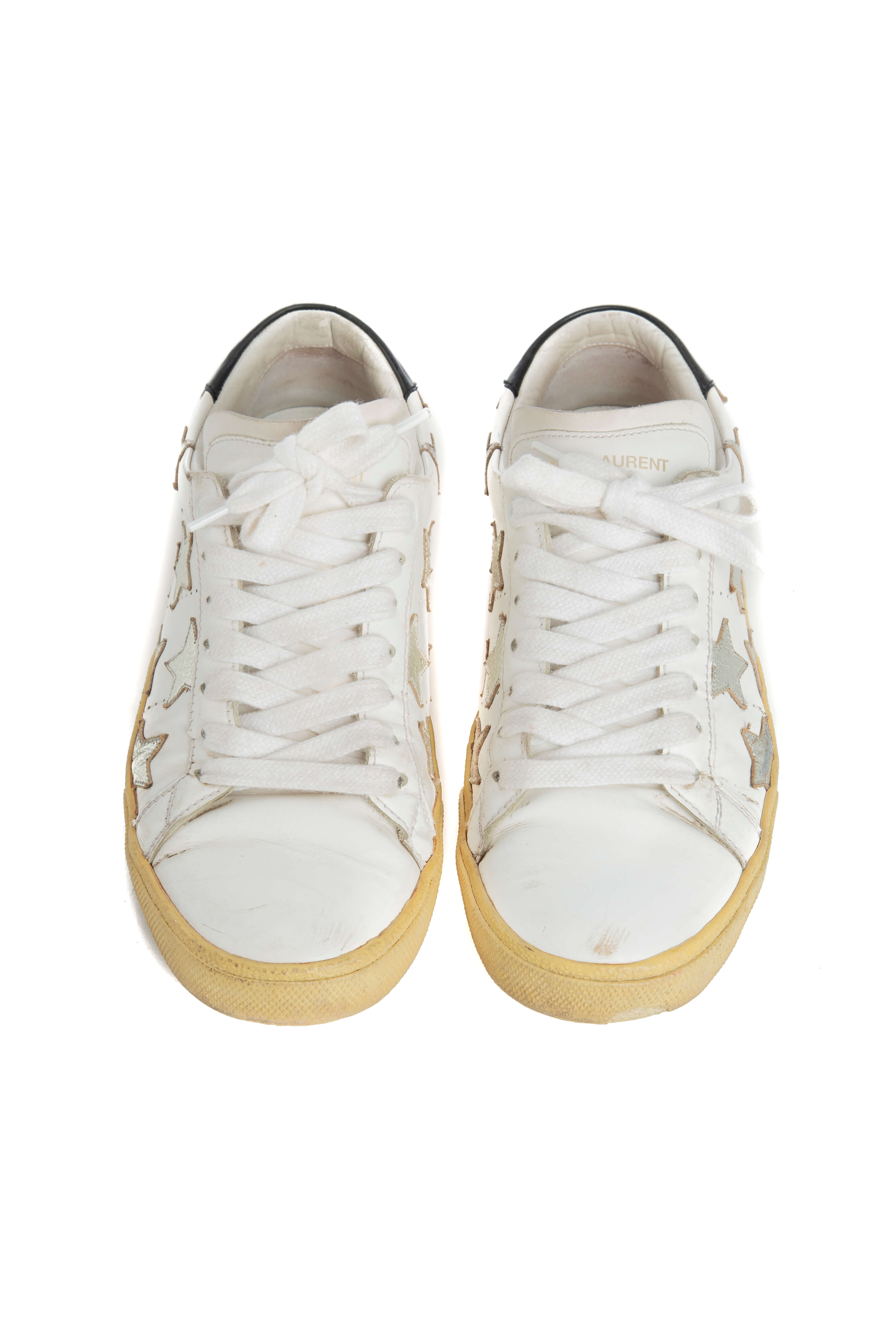 Saint Laurent, Talla 6