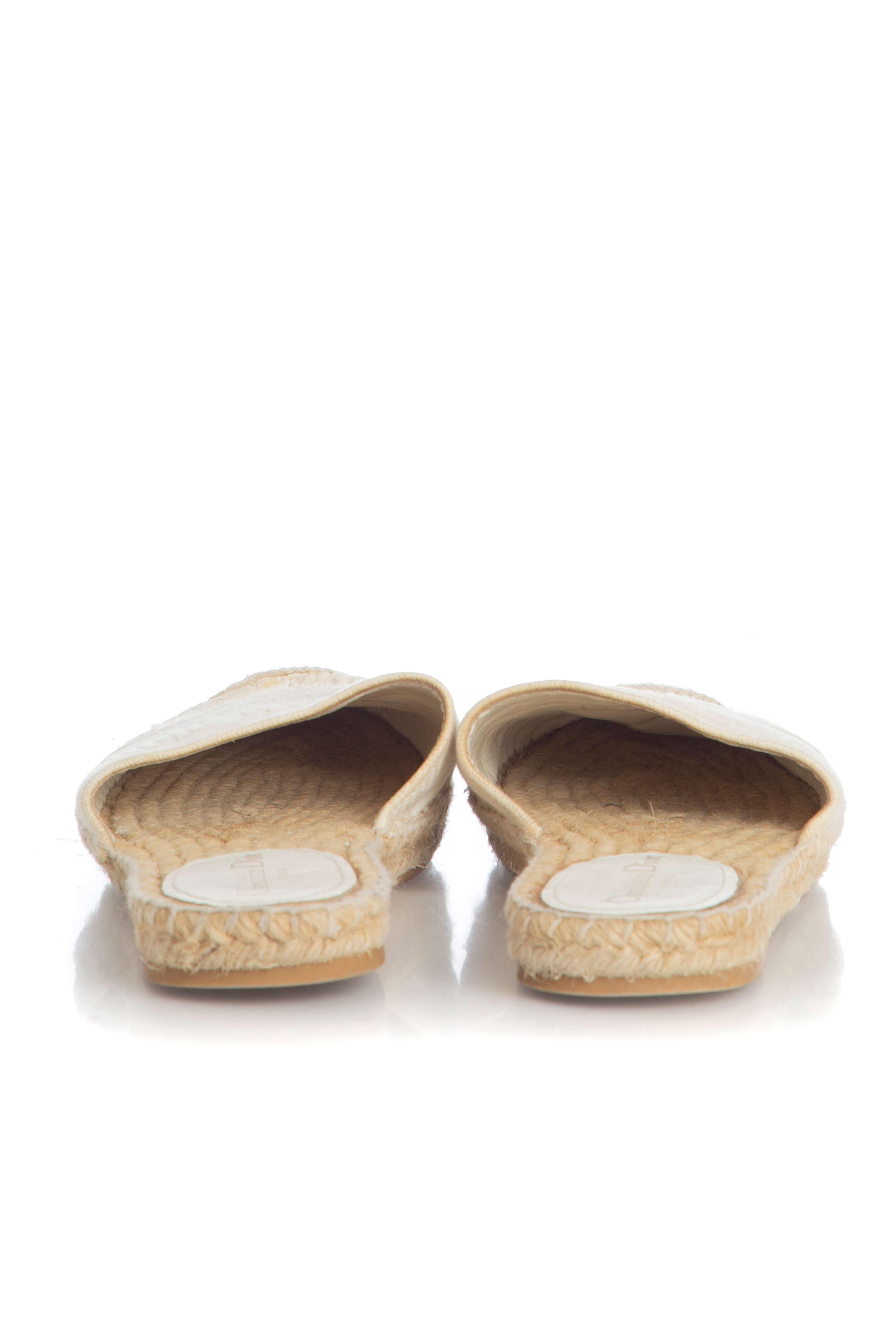 Christian Dior, Talla 9