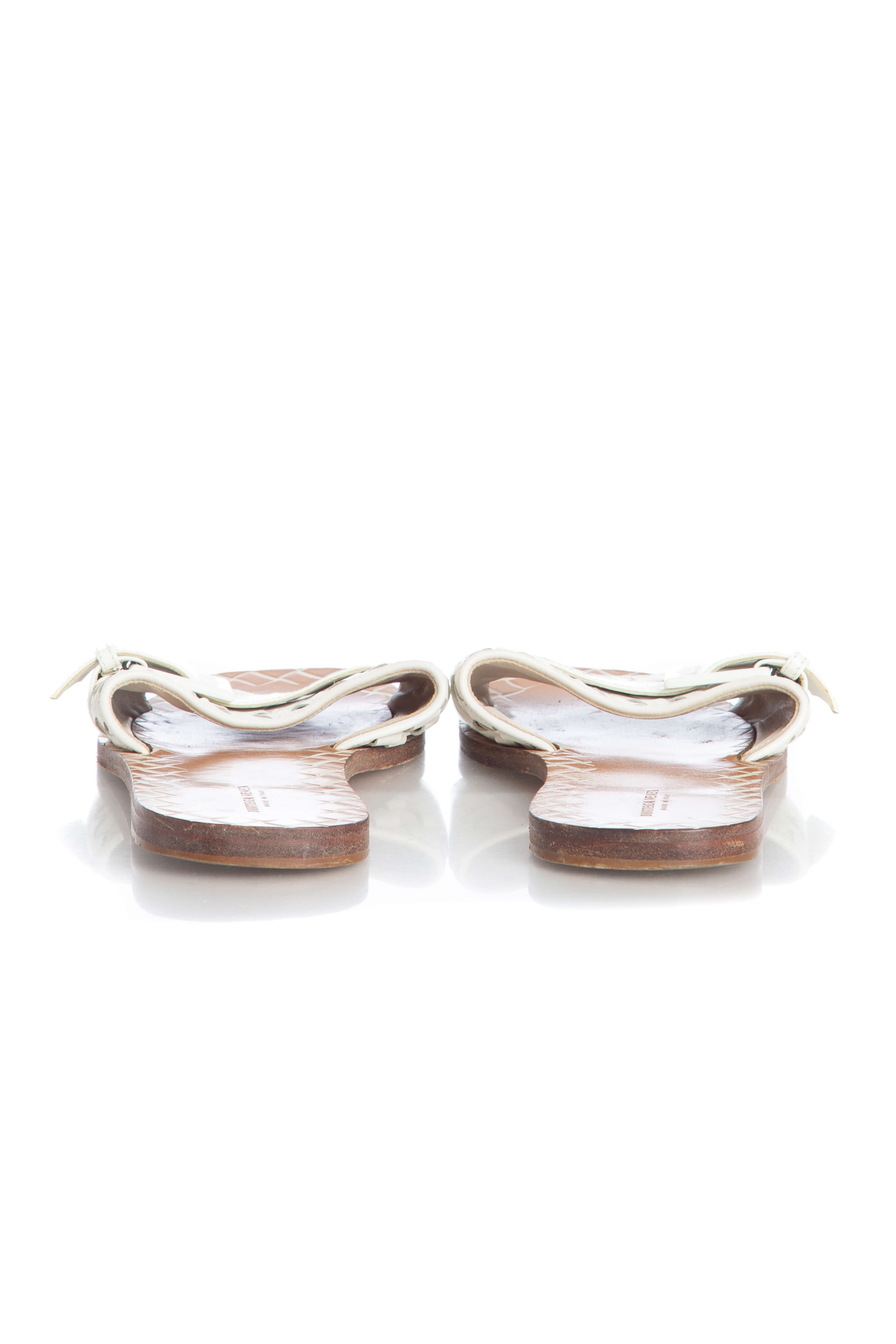Bottega Veneta, Talla 8