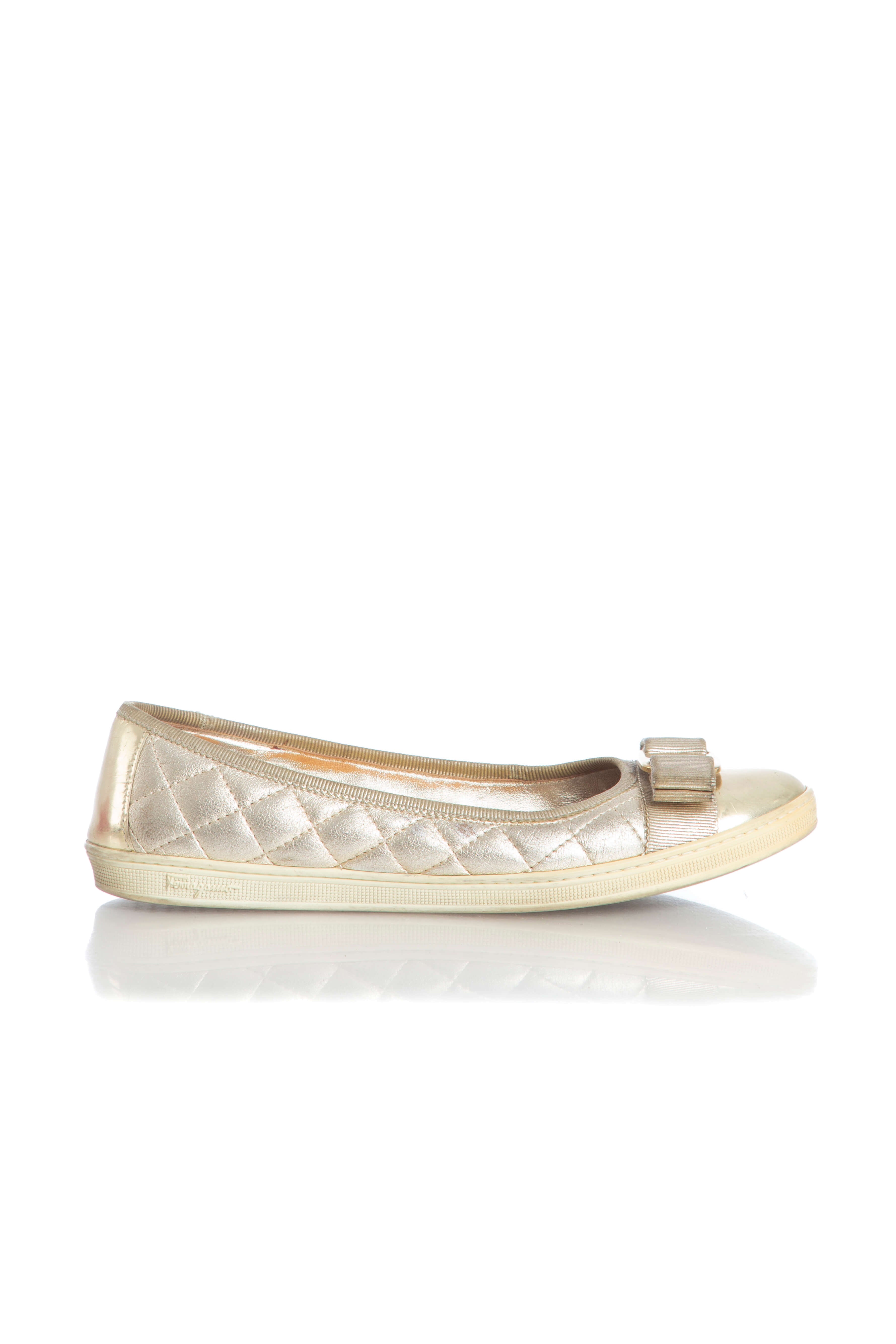 Salvatore Ferragamo, Talla 6