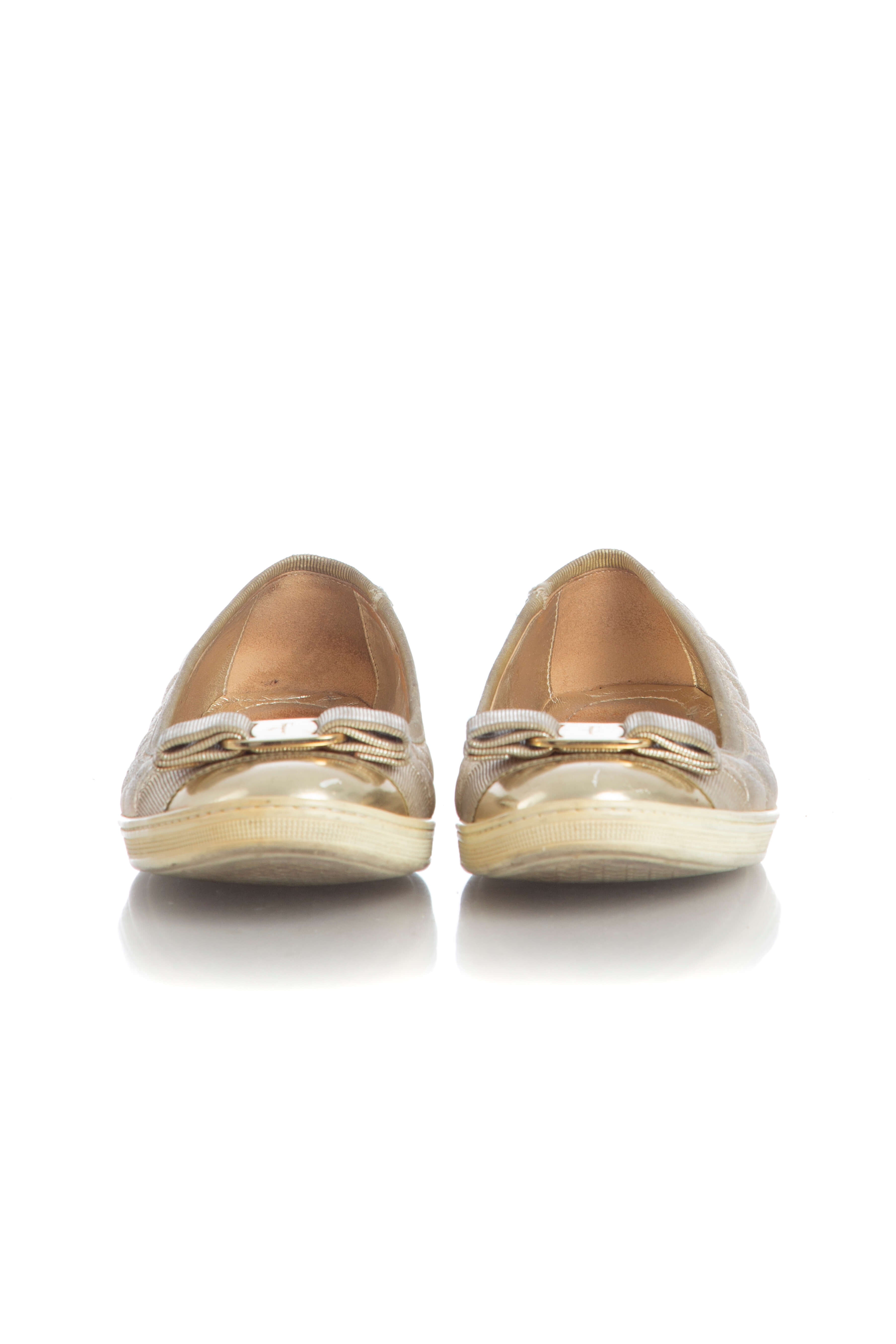 Salvatore Ferragamo, Talla 6