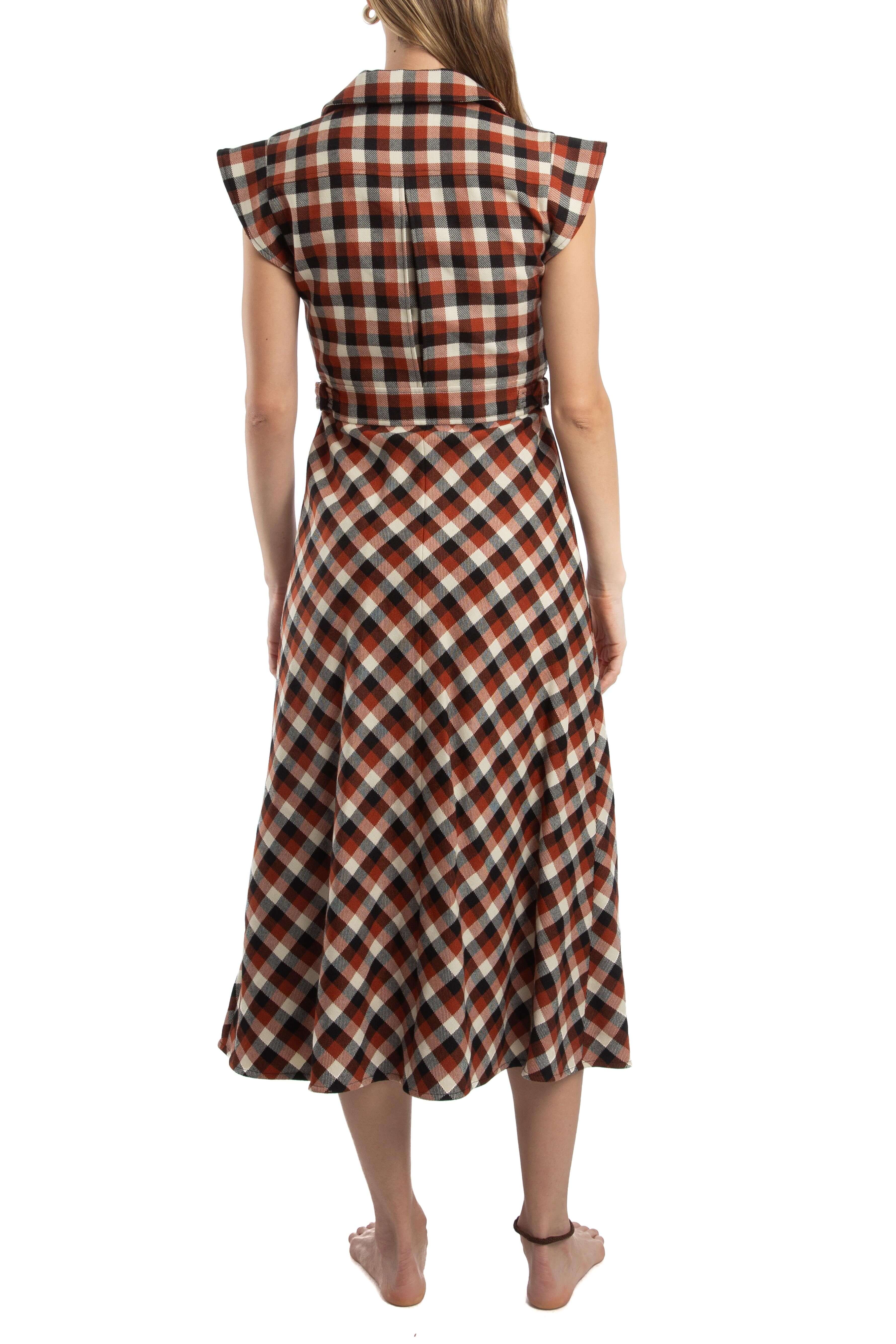 Christian Dior, Talla 4