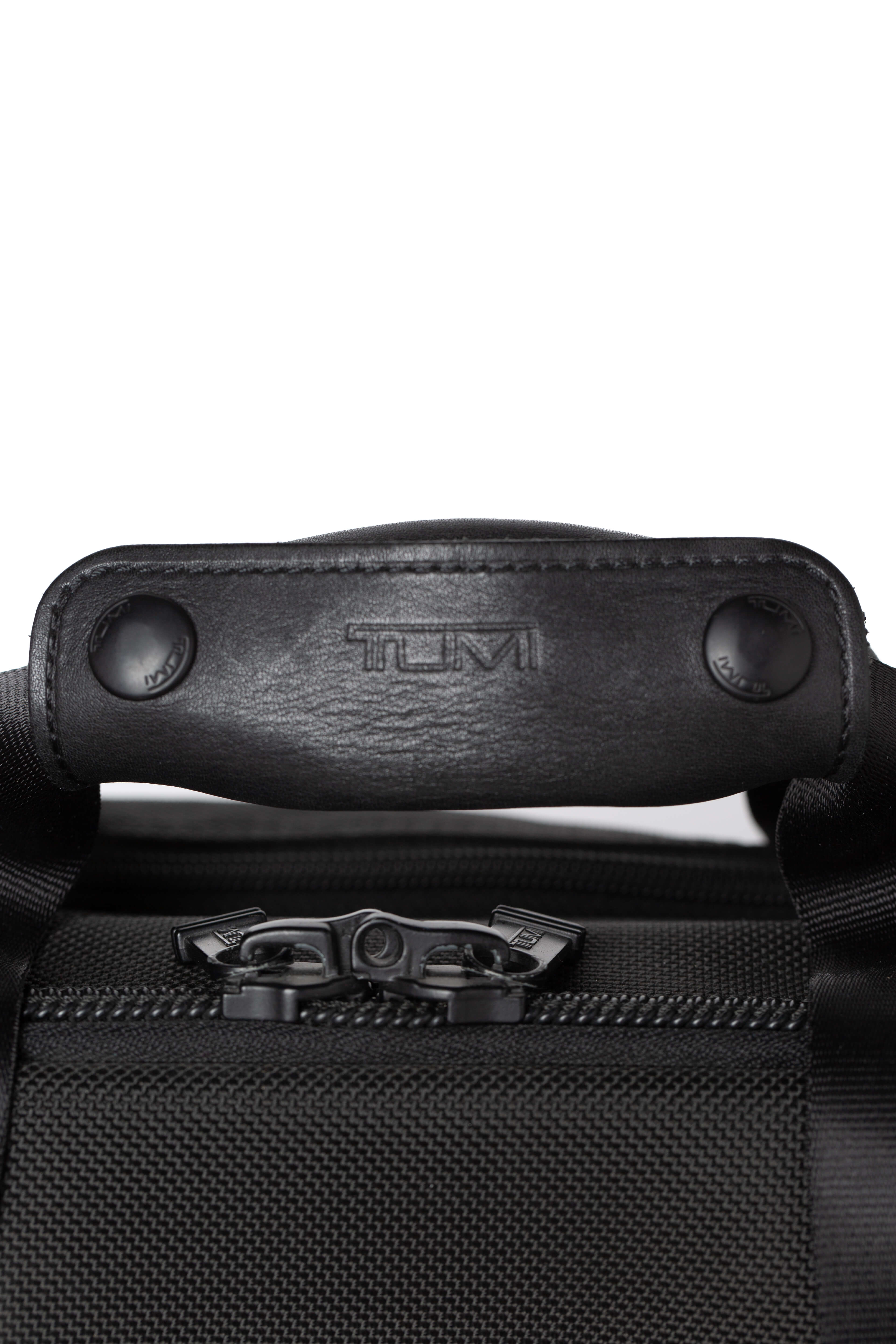 Tumi