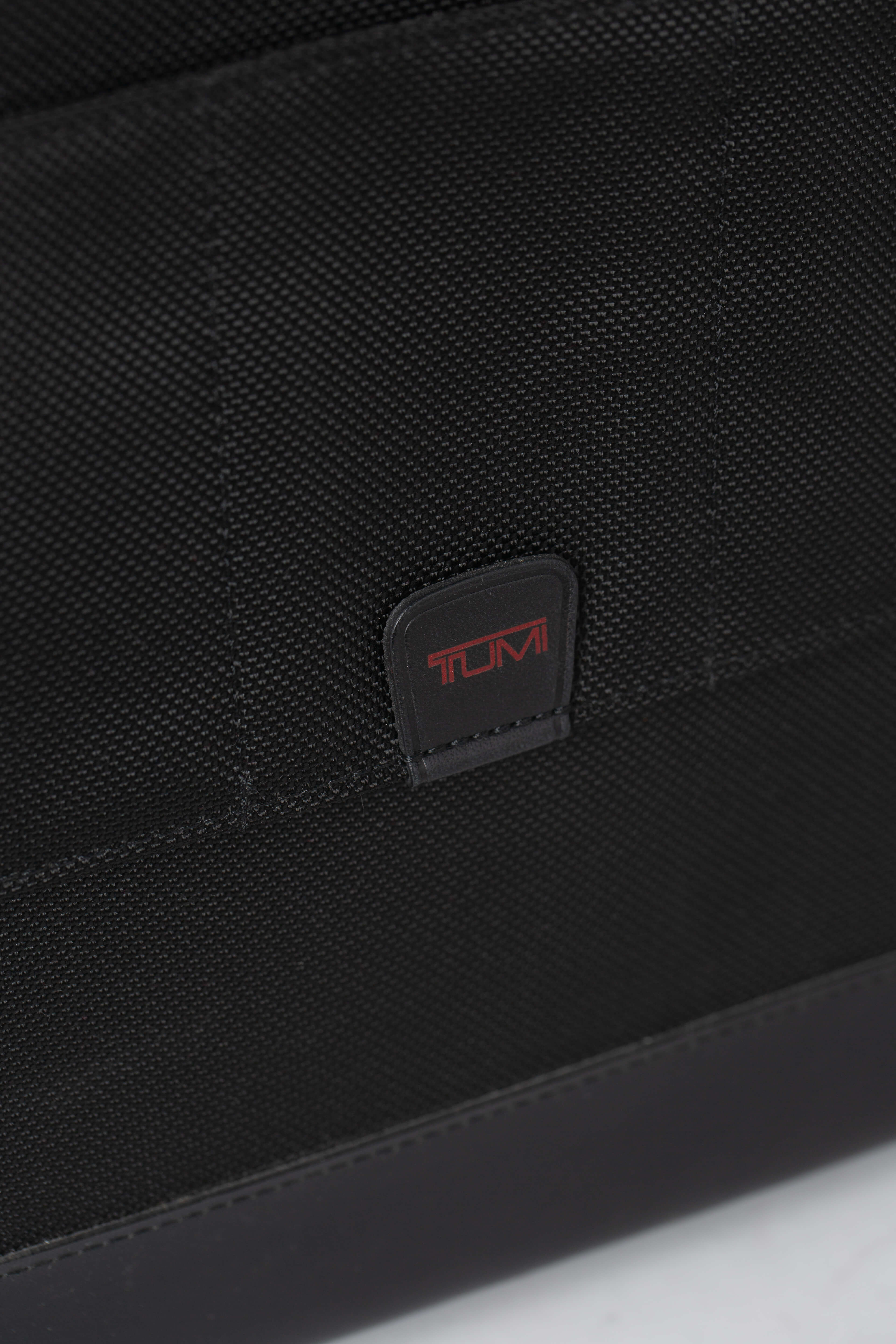 Tumi