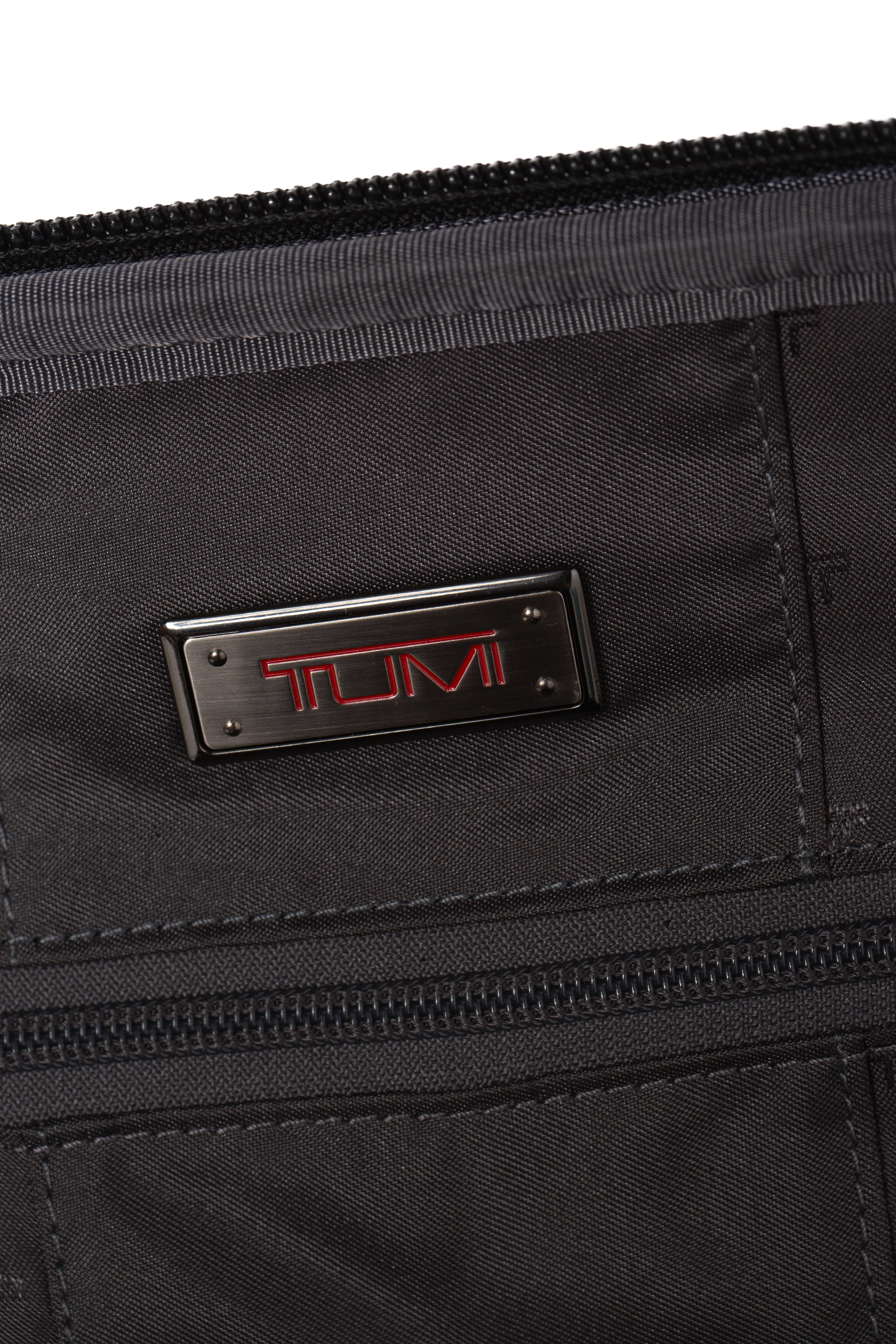 Tumi