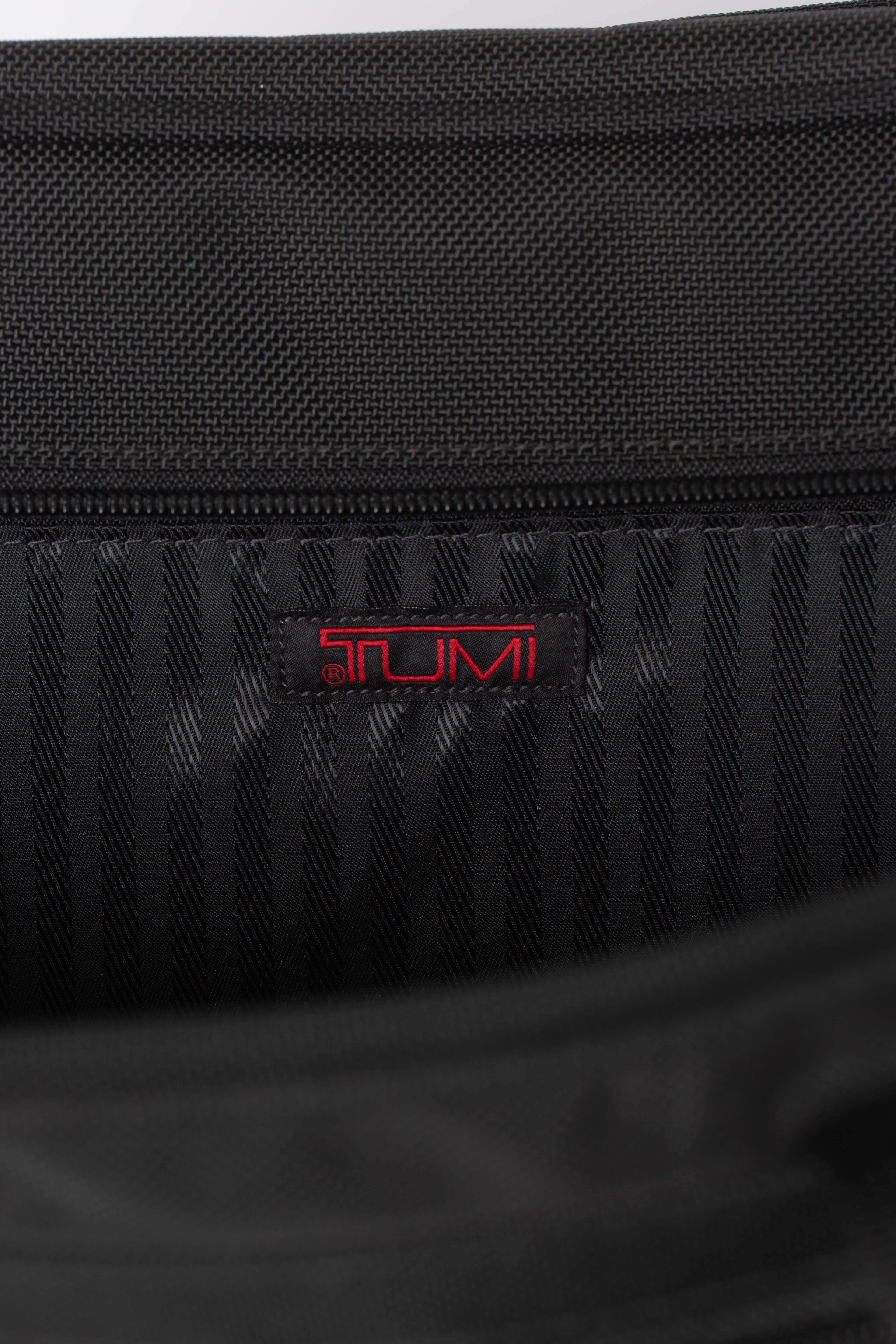 Tumi