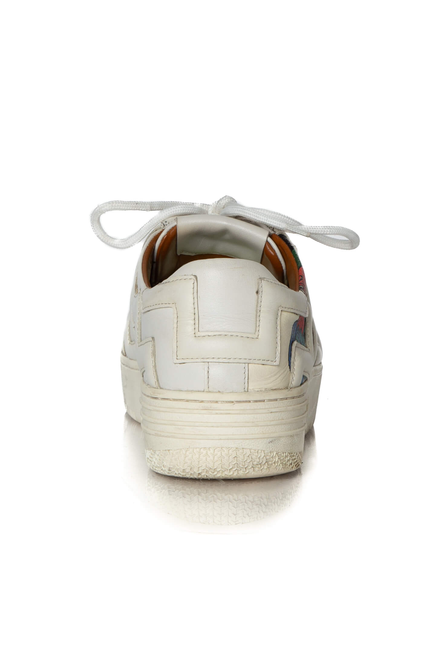 Bally, talla 8